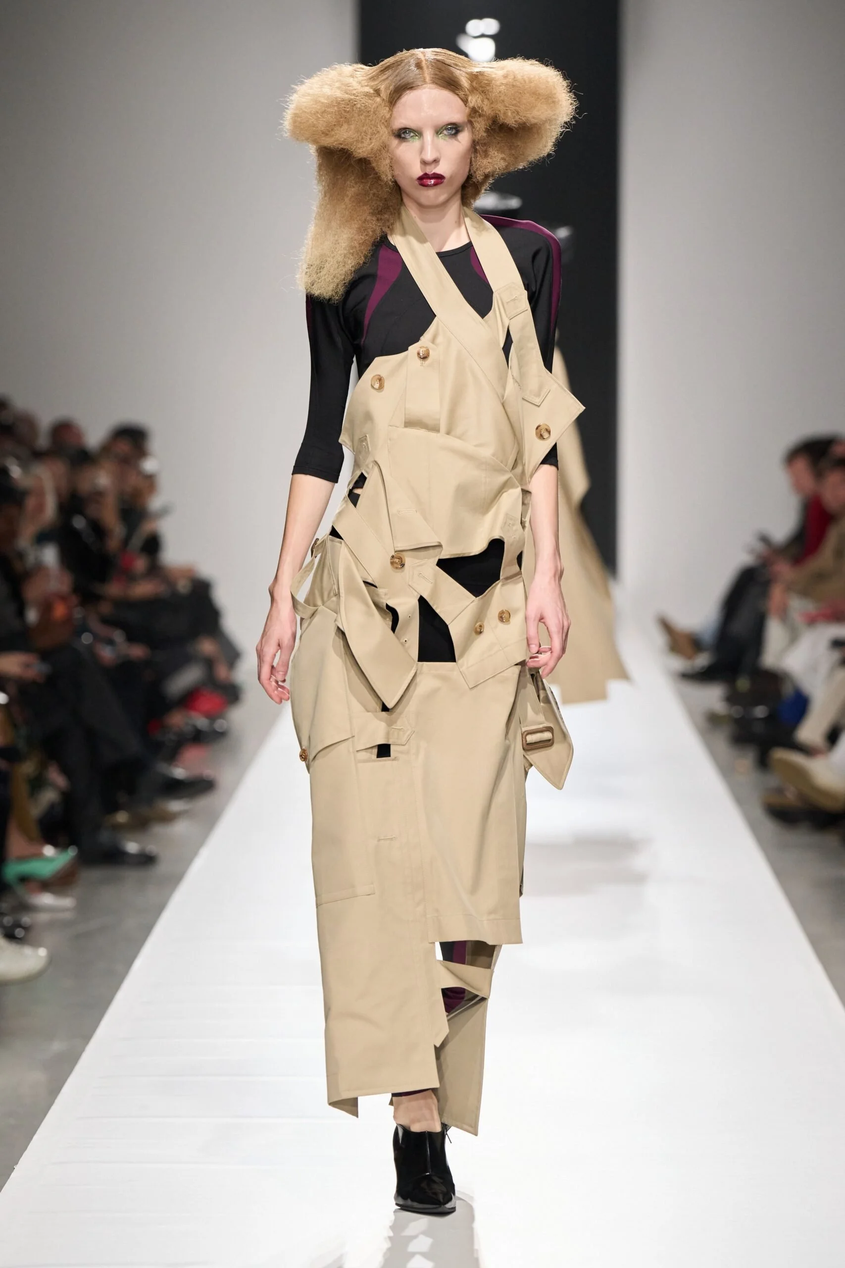 junya-watanabe-spring-2027-ready-to-wear-look-36-scaled.jpg