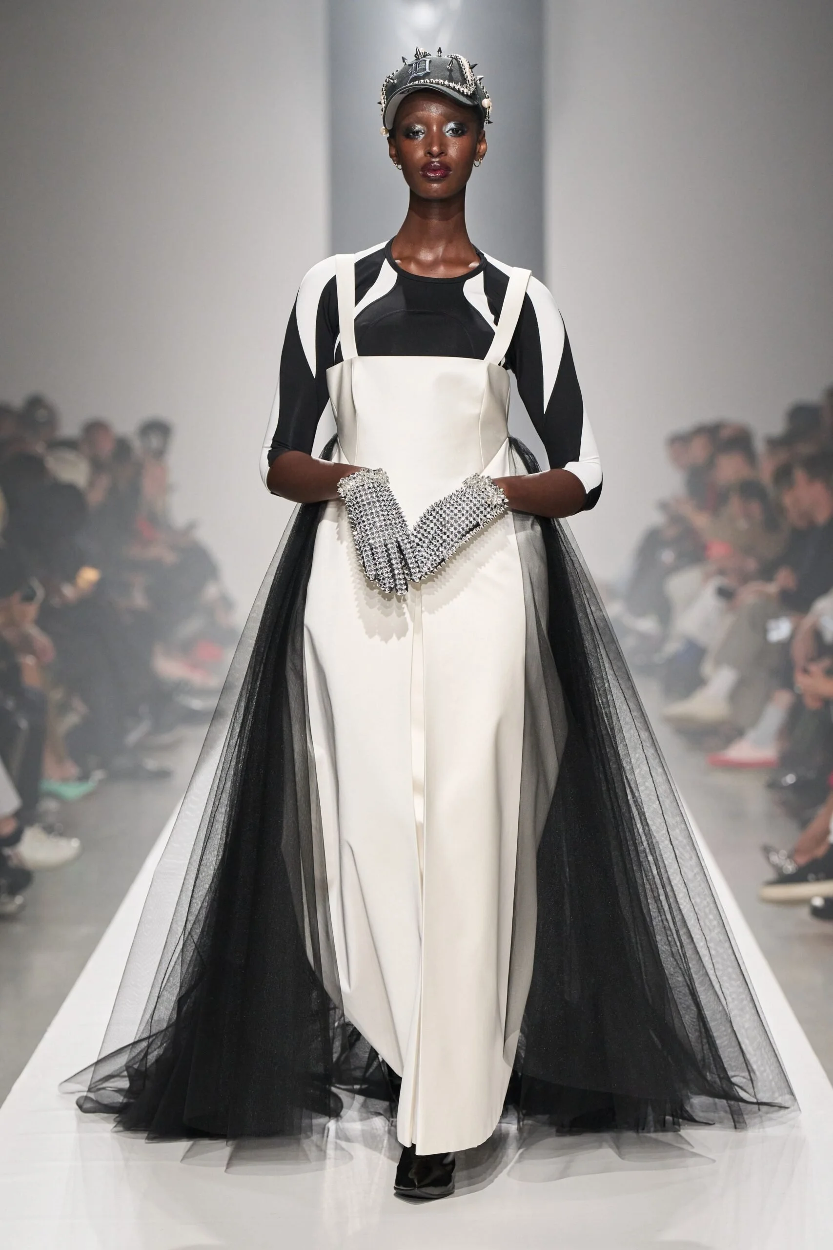 junya-watanabe-spring-2027-ready-to-wear-look-46-scaled.jpg