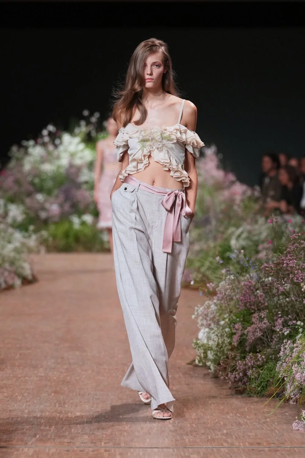 elie-saab-spring-2027-ready-to-wear-look-03.jpg