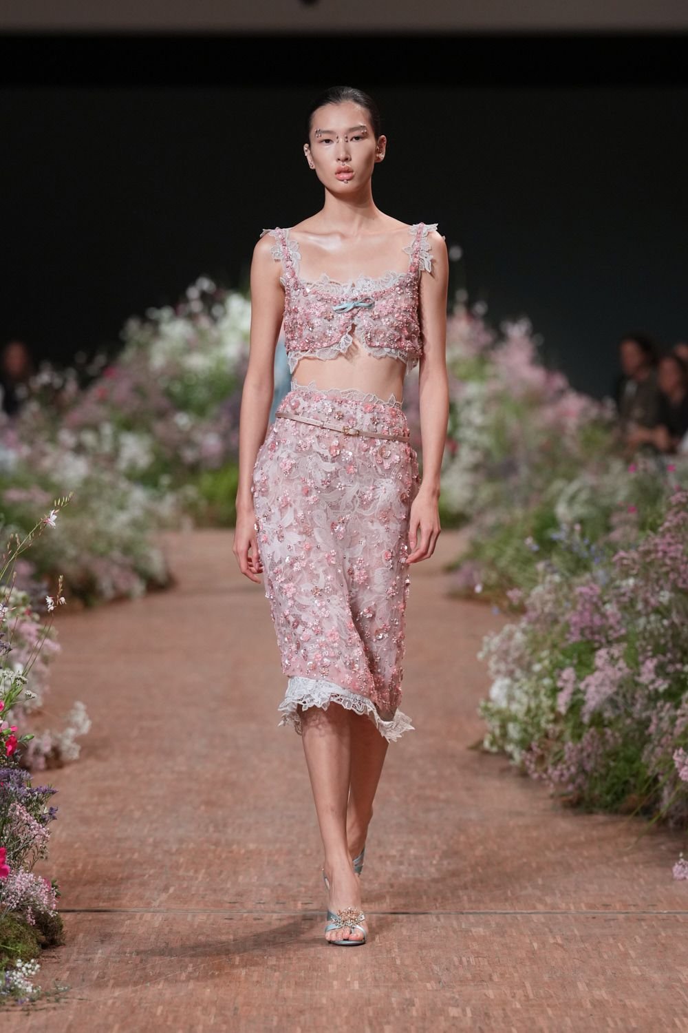 elie-saab-spring-2027-ready-to-wear-look-04.jpg