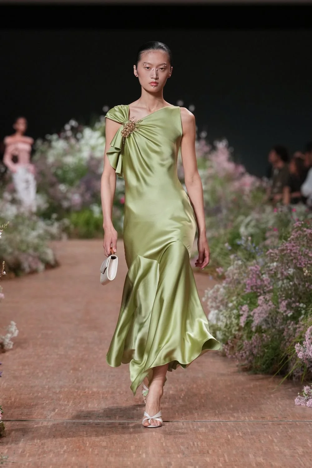 elie-saab-spring-2027-ready-to-wear-look-20.jpg