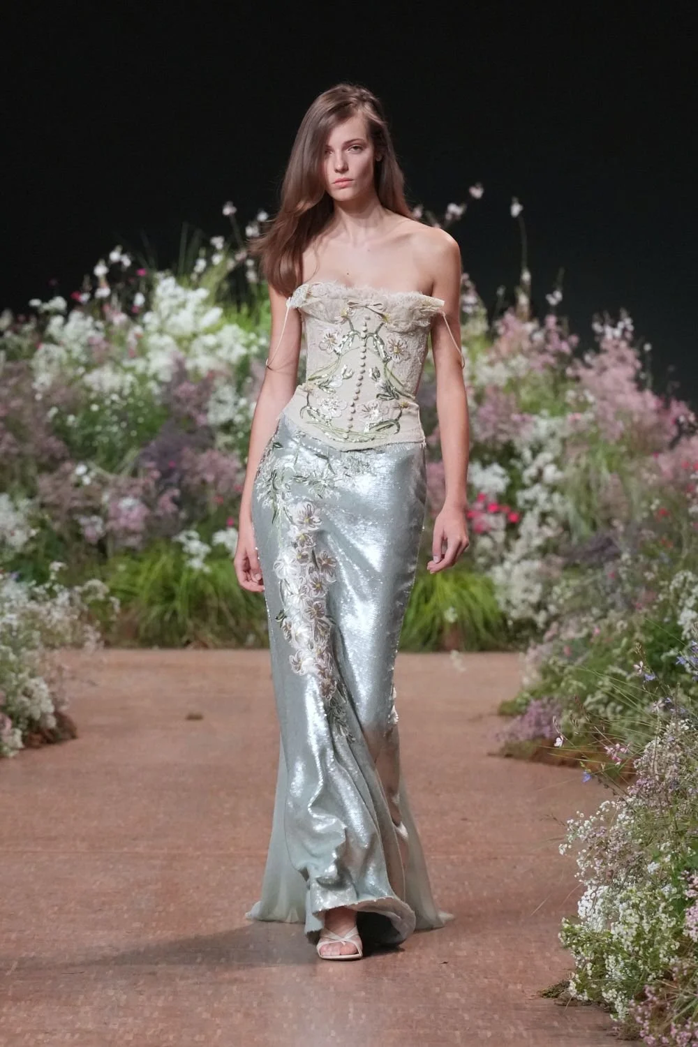elie-saab-spring-2027-ready-to-wear-look-39.jpg