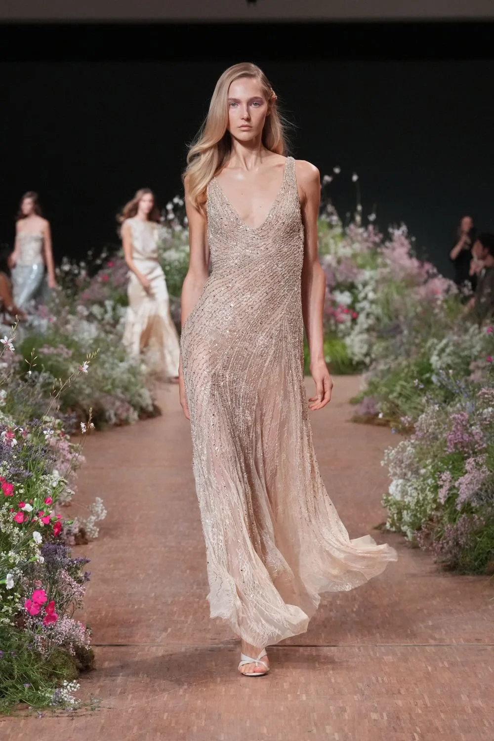 elie-saab-spring-2027-ready-to-wear-look-42.jpg
