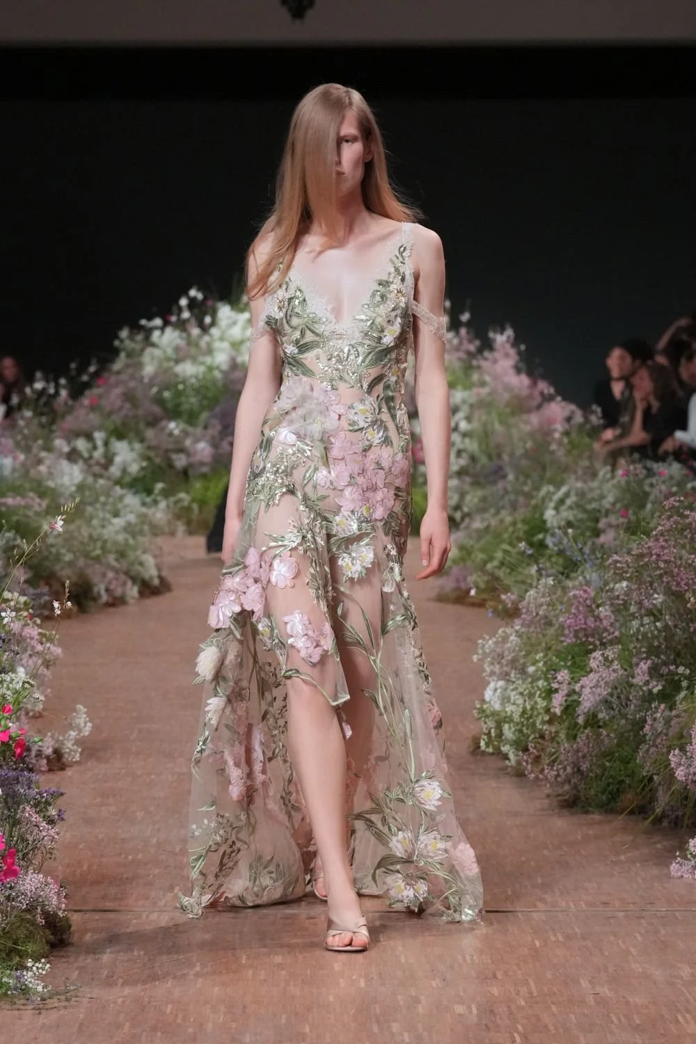 elie-saab-spring-2027-ready-to-wear-look-60.jpg