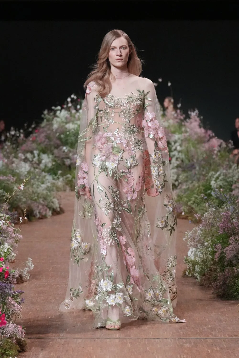 elie-saab-spring-2027-ready-to-wear-look-63.jpg