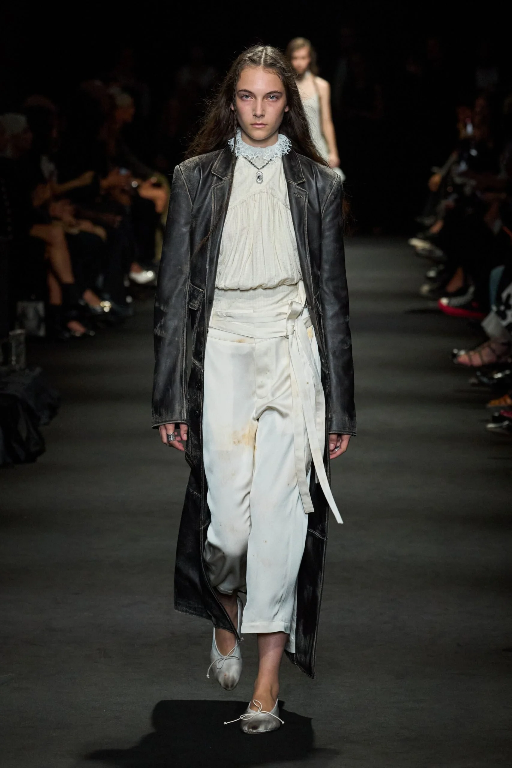 ann-demeulemeester-spring-2027-ready-to-wear-look-17-scaled.jpg