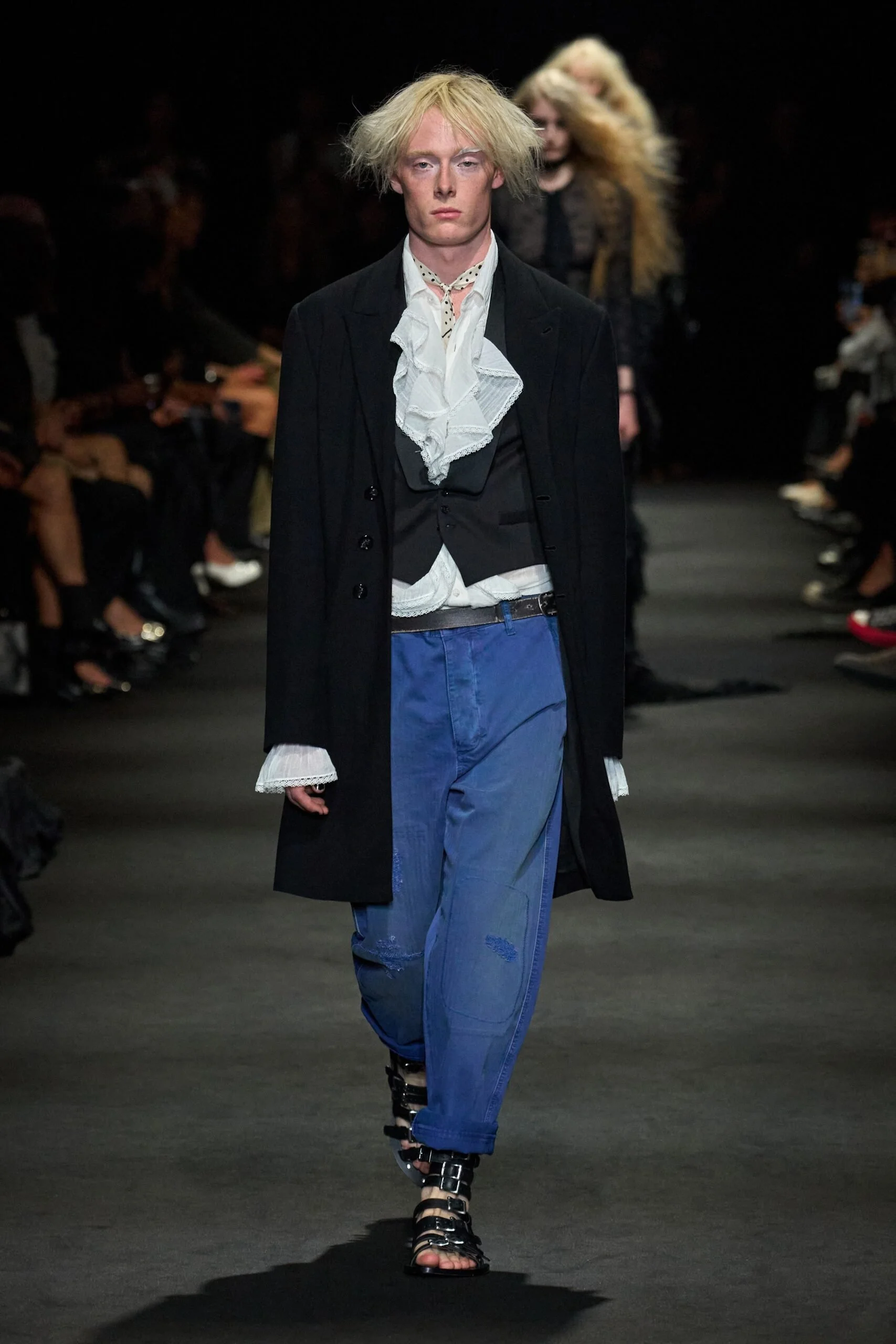 ann-demeulemeester-spring-2027-ready-to-wear-look-28-scaled.jpg