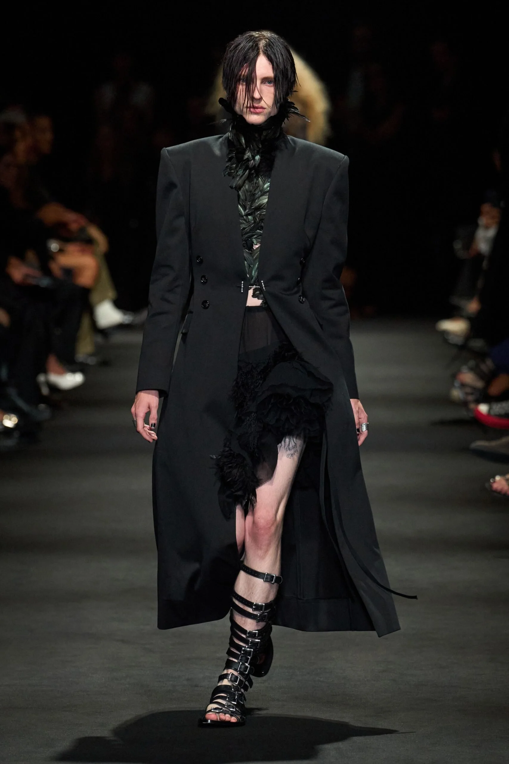 ann-demeulemeester-spring-2027-ready-to-wear-look-33-scaled.jpg