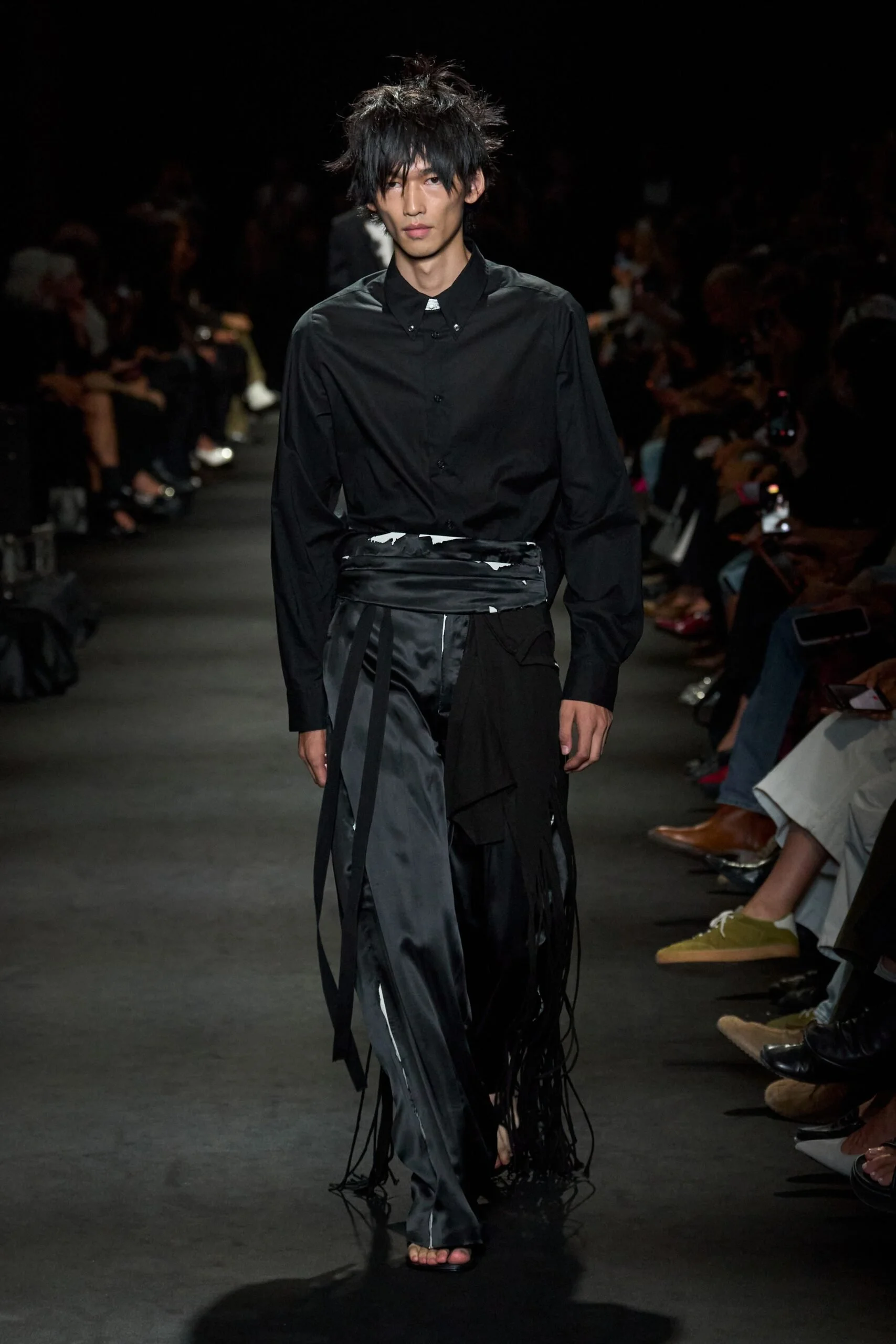ann-demeulemeester-spring-2027-ready-to-wear-look-41-scaled.jpg