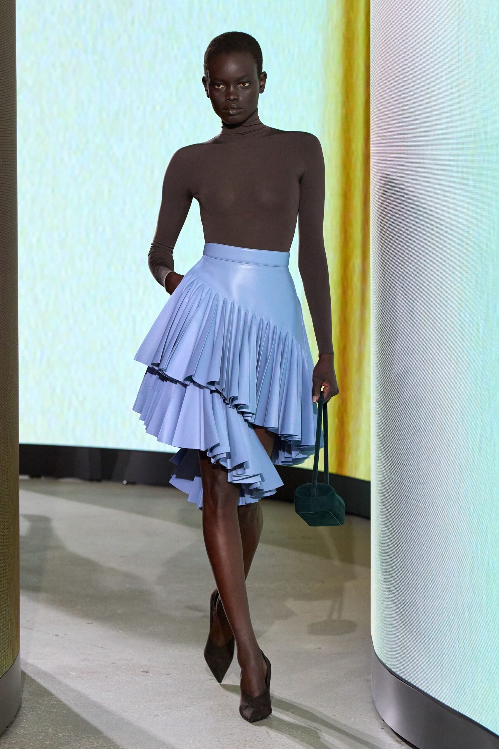 alaia-spring-2027-ready-to-wear-look-26-scaled.jpg