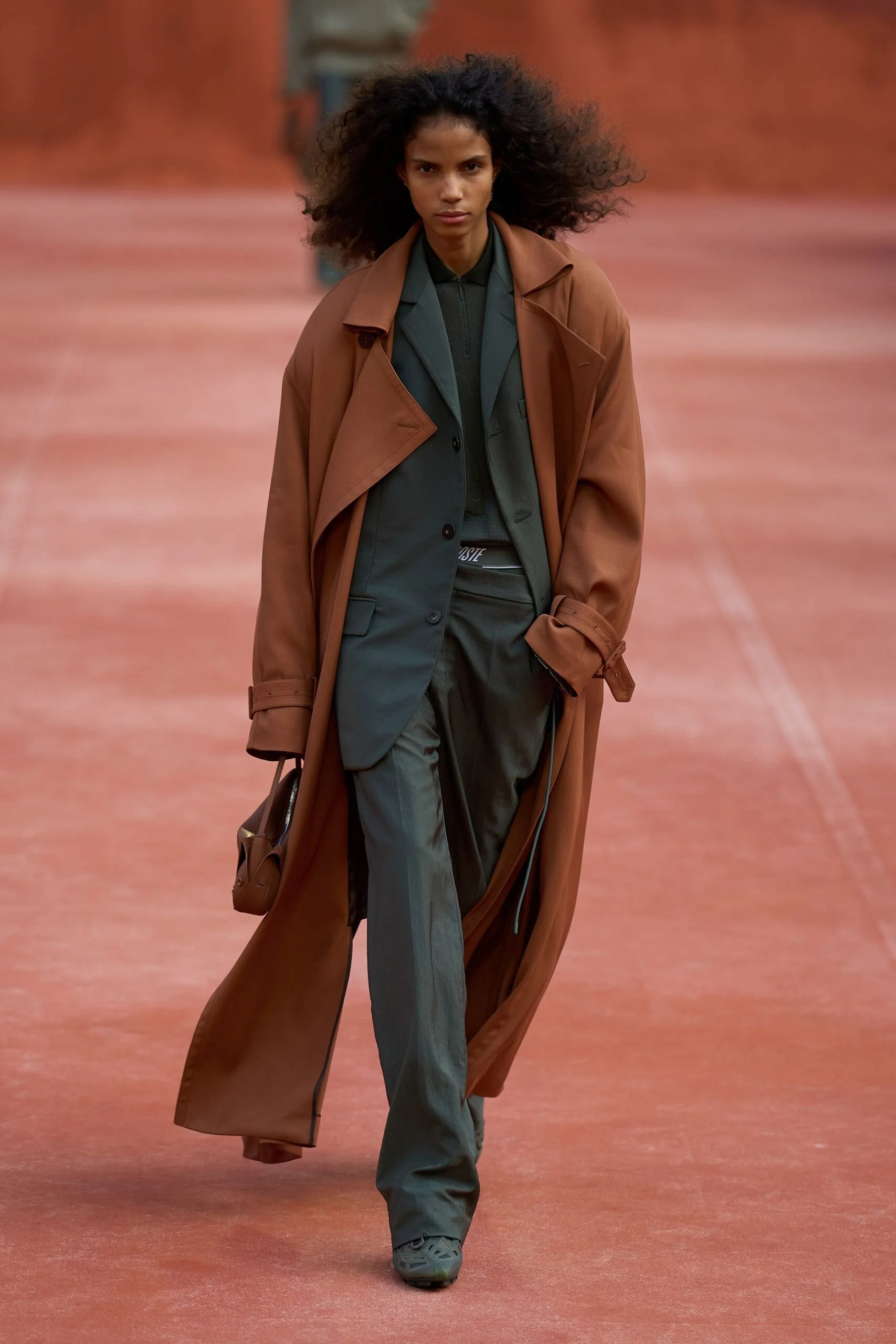 lacoste-spring-2027-ready-to-wear-look-01-scaled.jpg