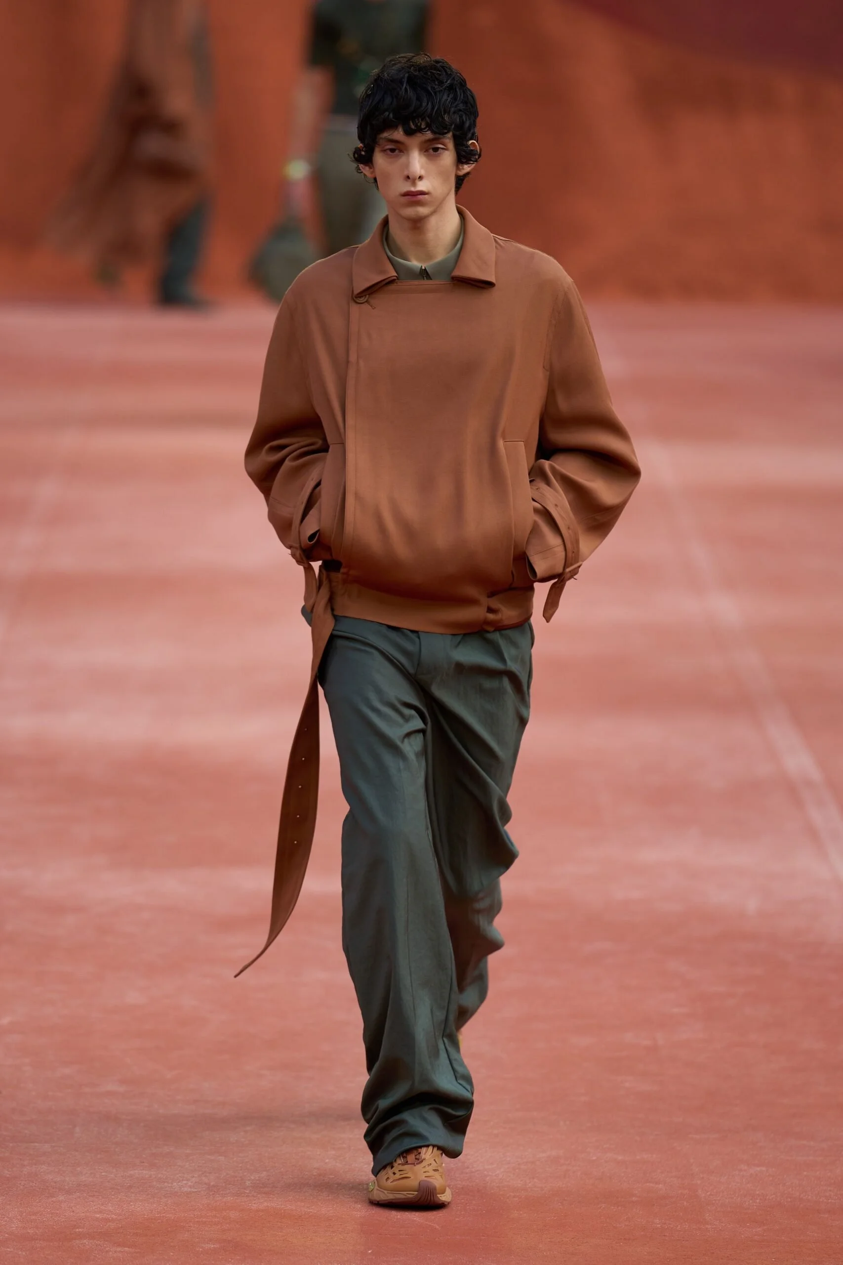 lacoste-spring-2027-ready-to-wear-look-04-scaled.jpg