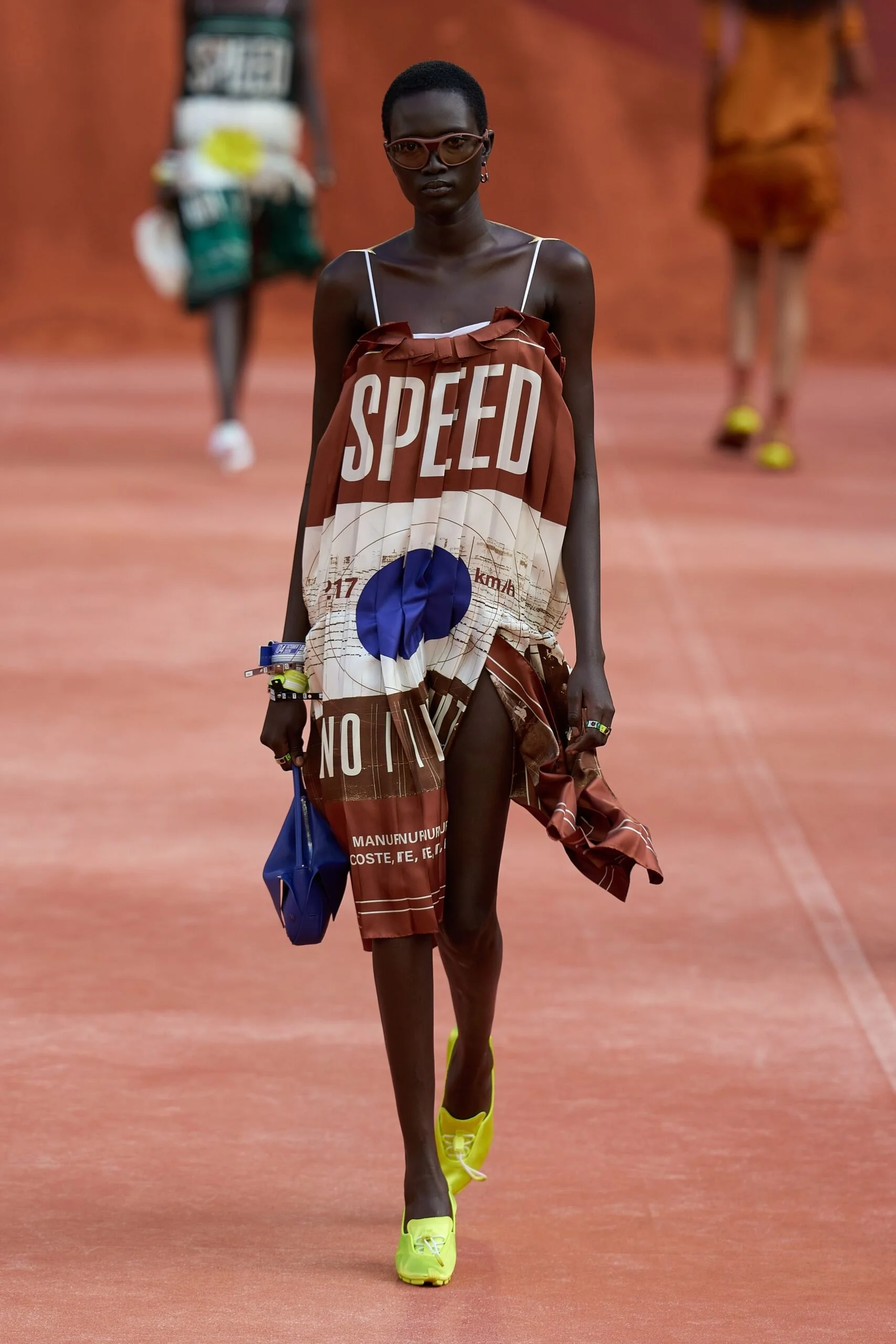 lacoste-spring-2027-ready-to-wear-look-24-scaled.jpg
