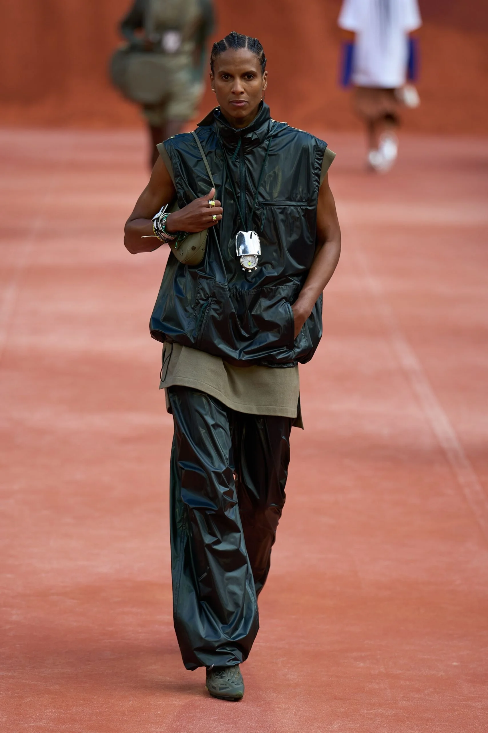 lacoste-spring-2027-ready-to-wear-look-31-scaled.jpg