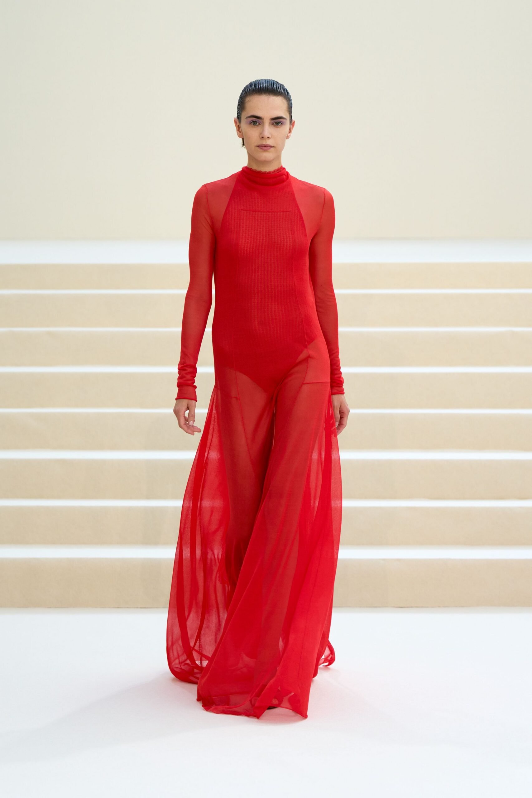 akris-spring-2027-ready-to-wear-look-01-scaled.jpg