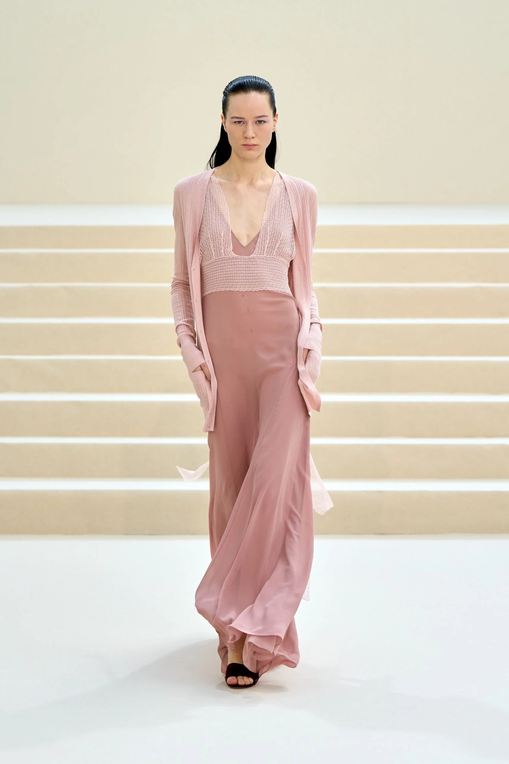 akris-spring-2027-ready-to-wear-look-12-scaled.jpg