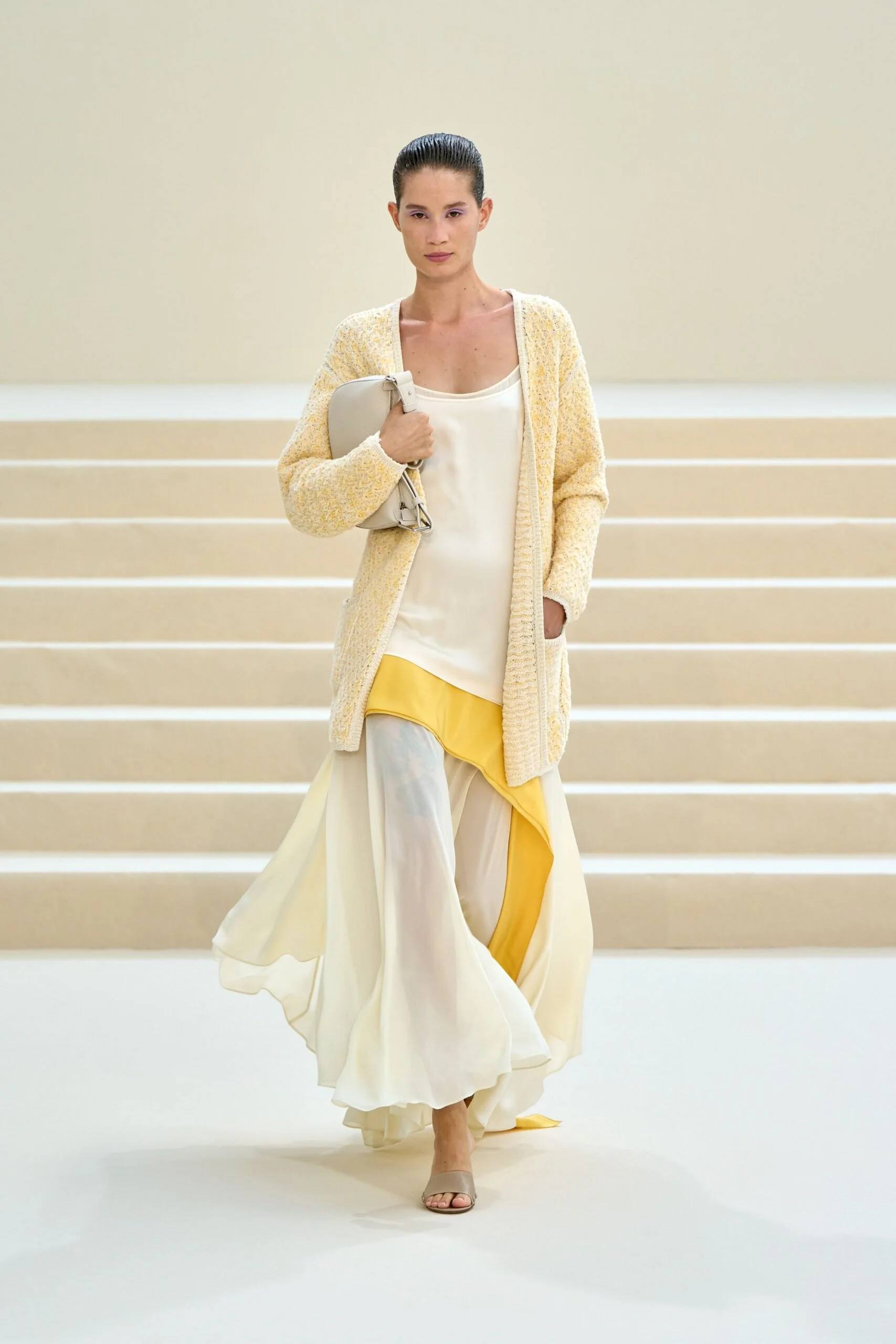 akris-spring-2027-ready-to-wear-look-16-scaled.jpg