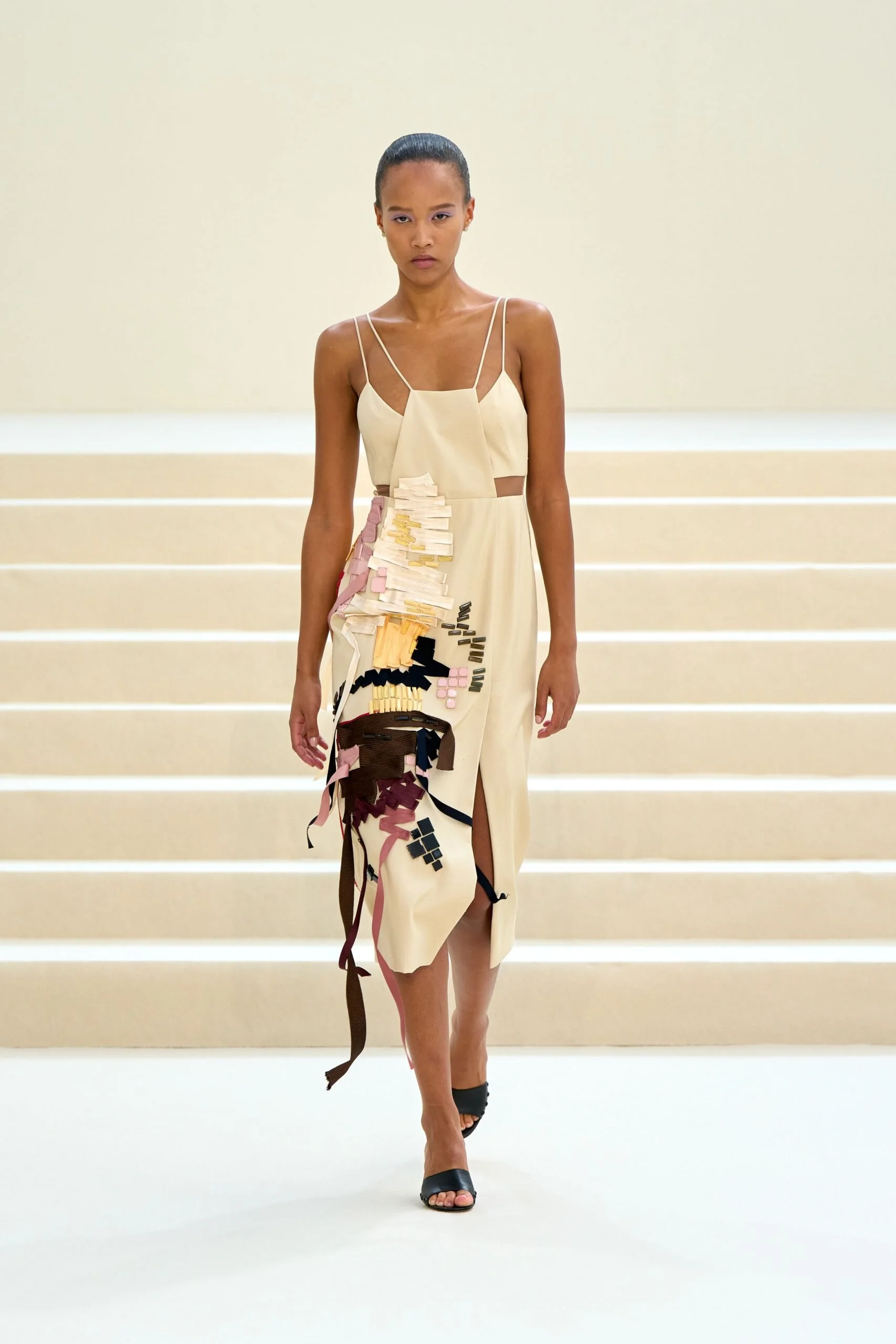 akris-spring-2027-ready-to-wear-look-20-scaled.jpg