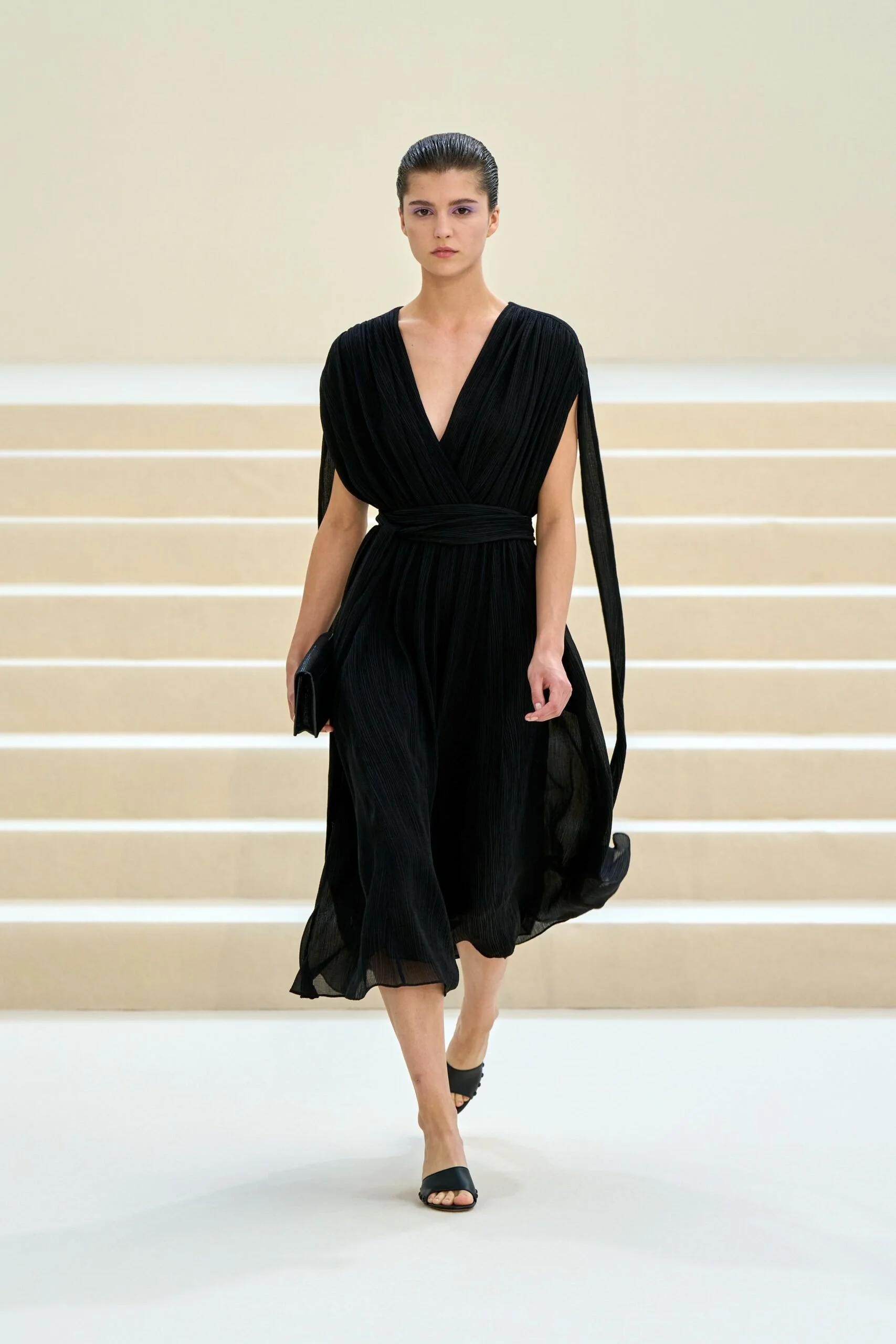 akris-spring-2027-ready-to-wear-look-27-scaled.jpg