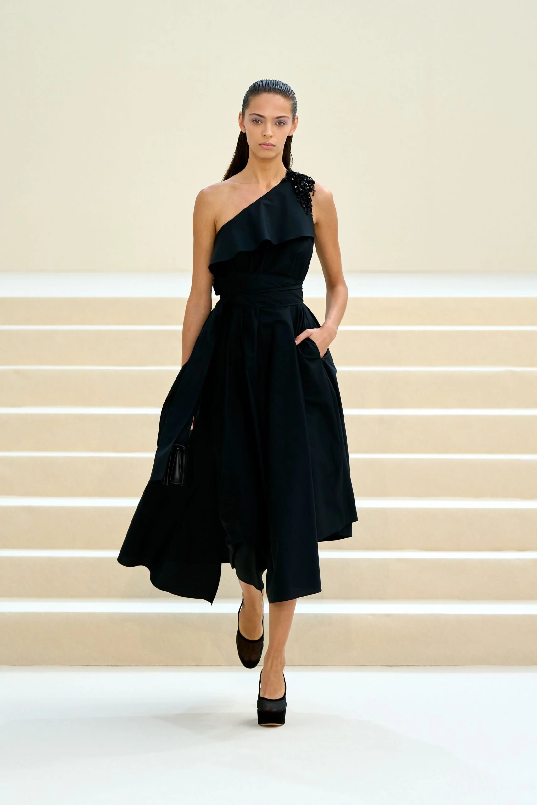 akris-spring-2027-ready-to-wear-look-30-scaled.jpg