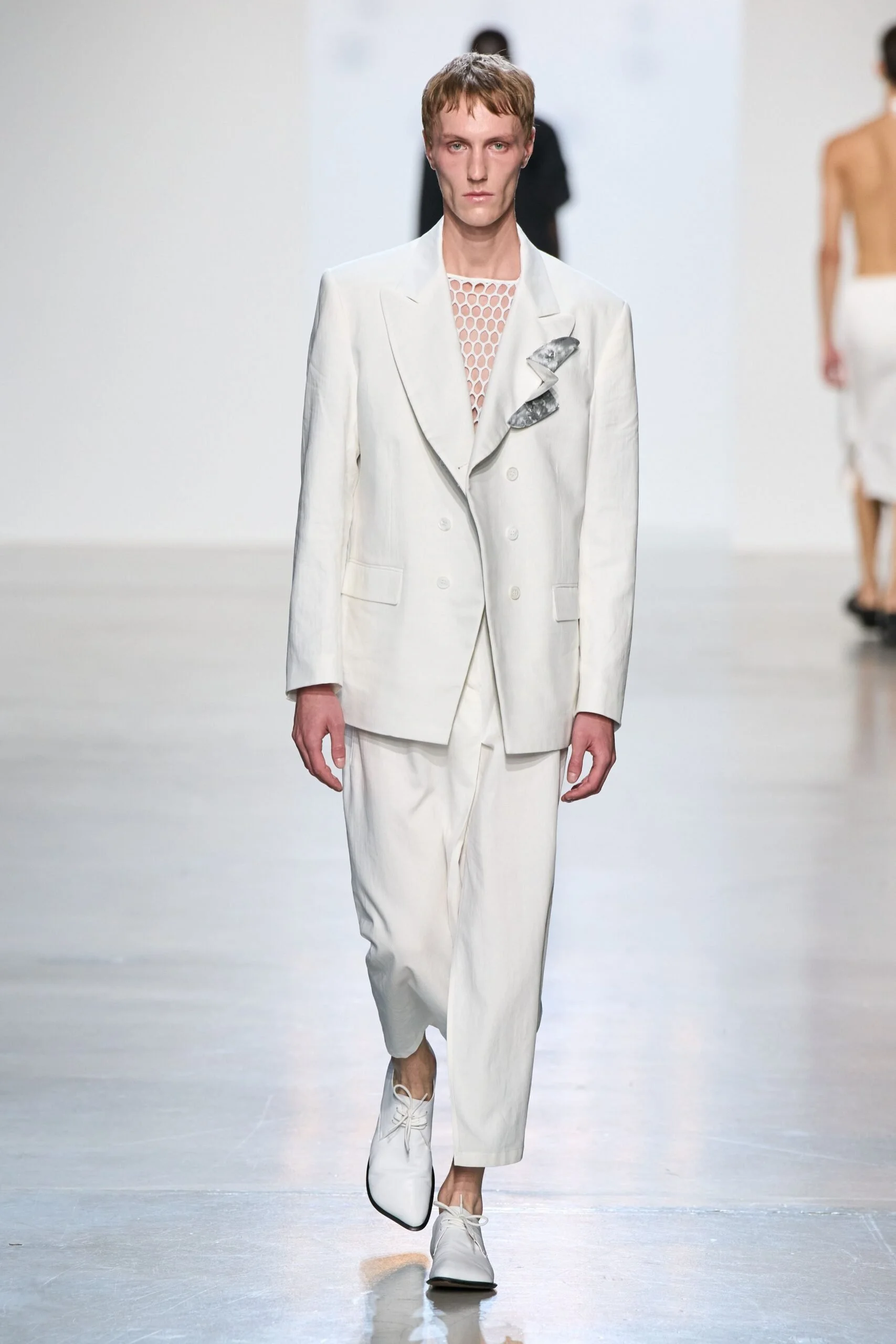 niccolo-pasqualetti-spring-2027-ready-to-wear-look-07-scaled.jpg