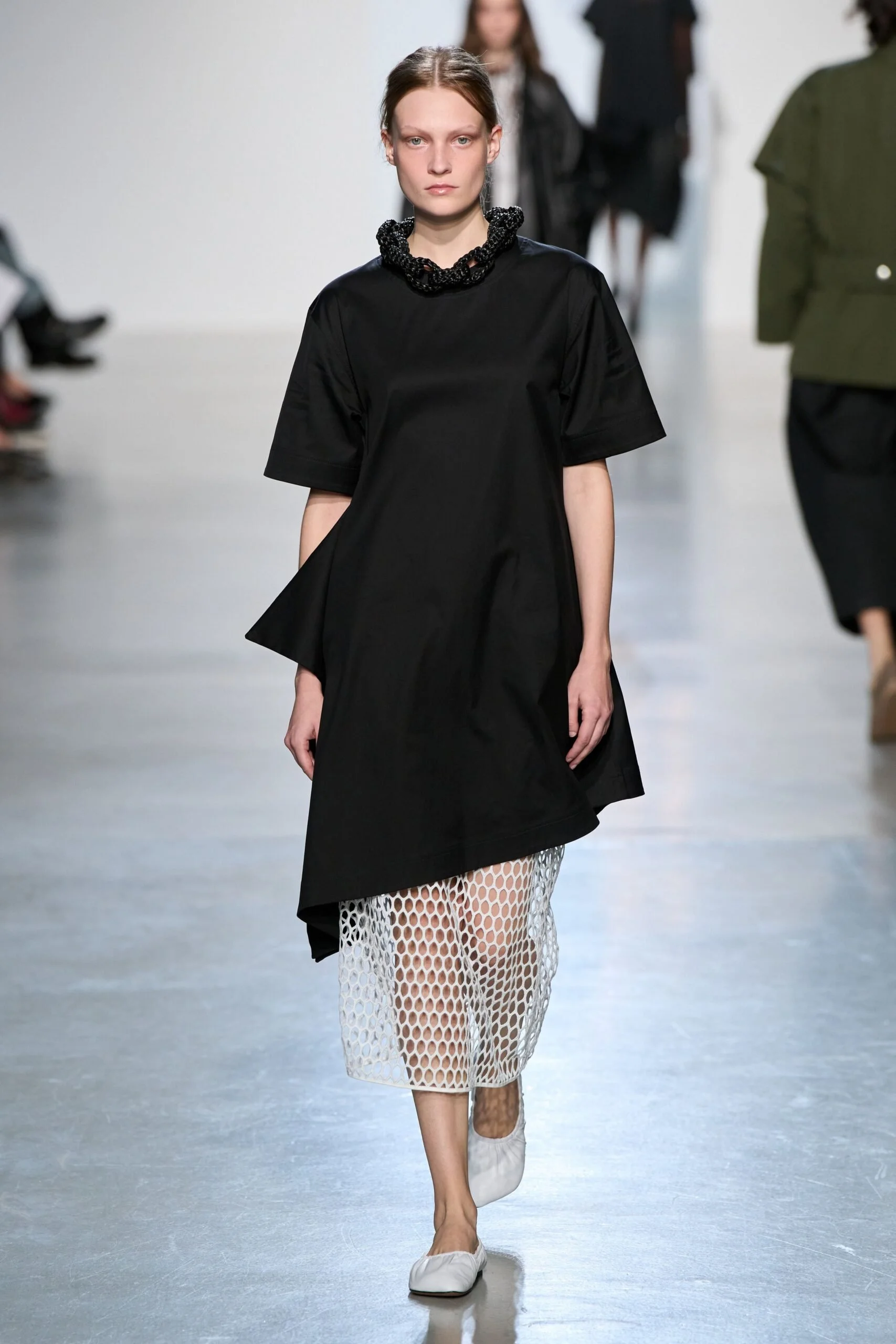 niccolo-pasqualetti-spring-2027-ready-to-wear-look-10-scaled.jpg