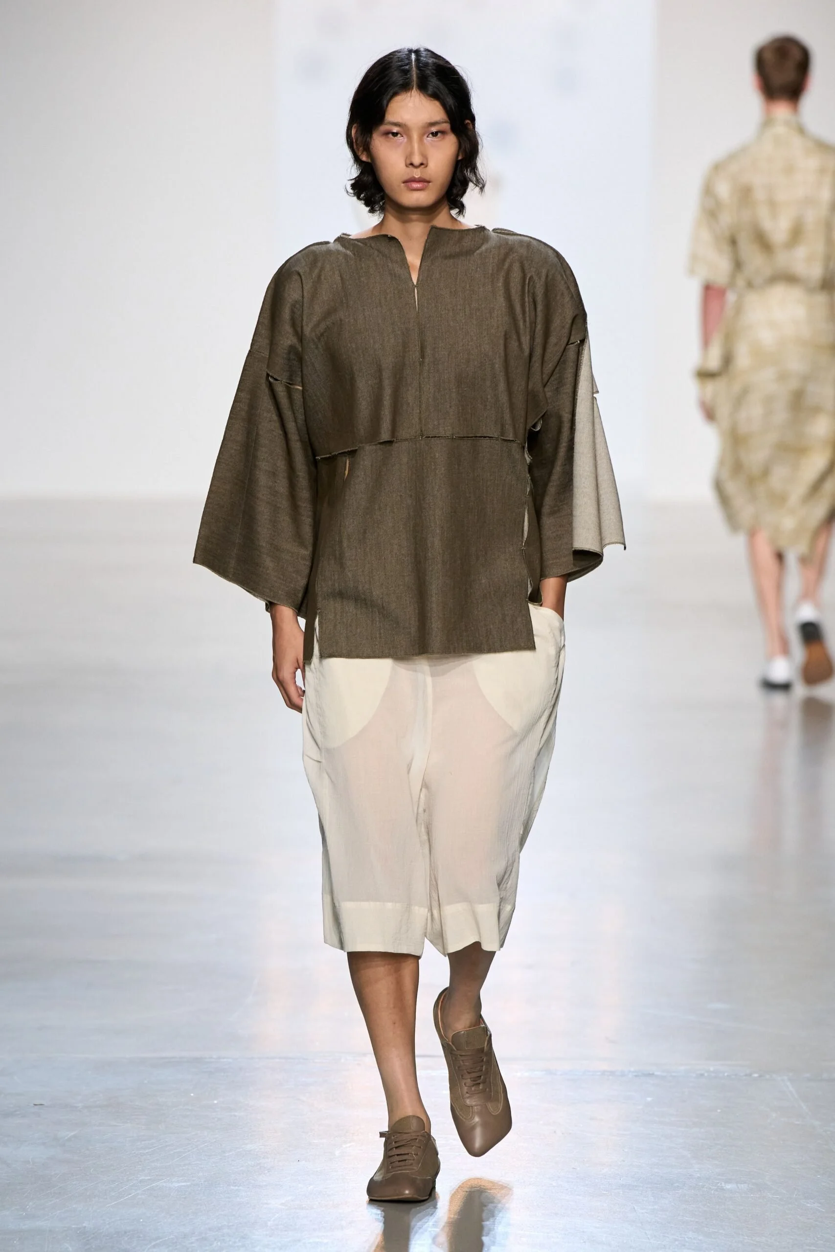 niccolo-pasqualetti-spring-2027-ready-to-wear-look-30-scaled.jpg