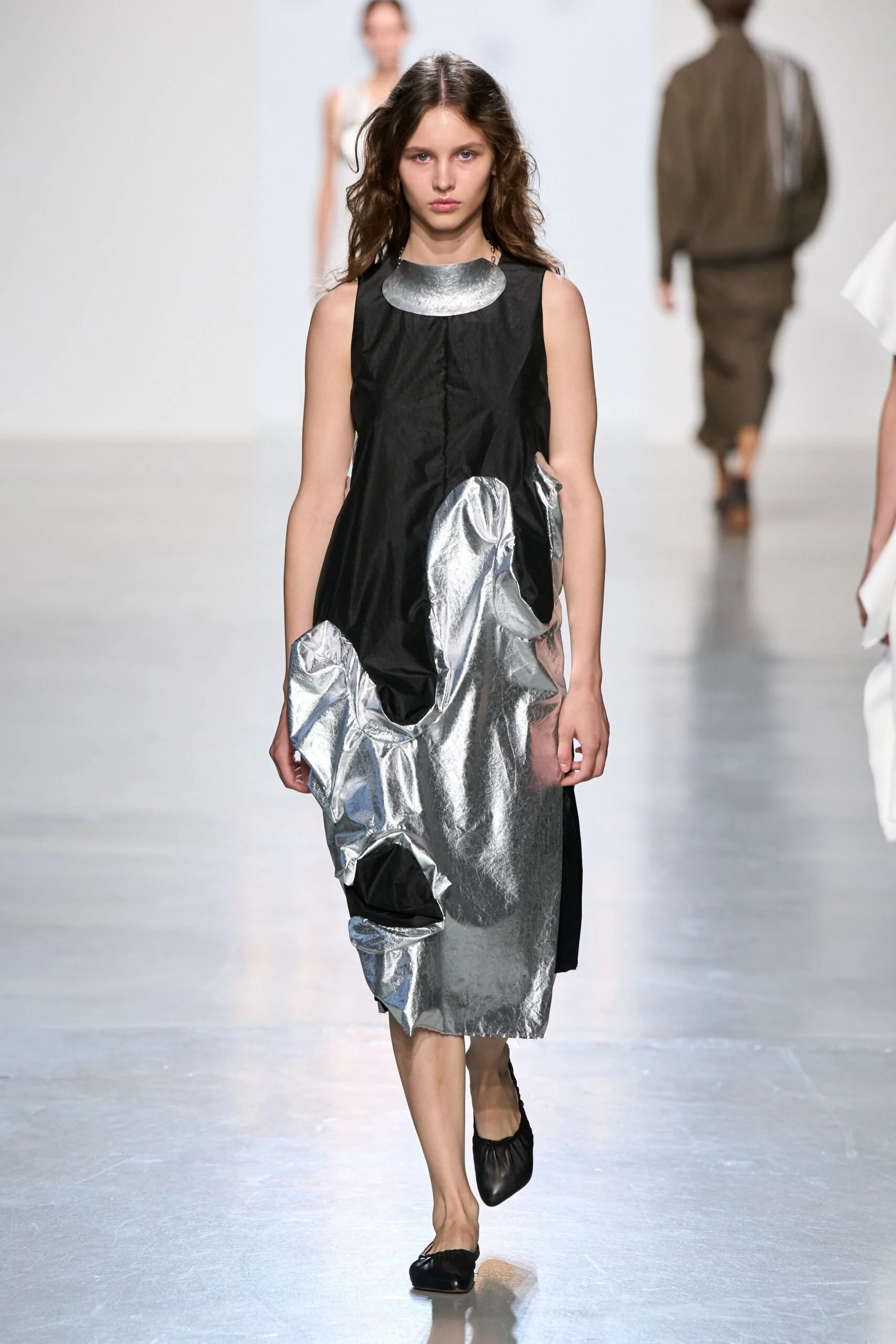 niccolo-pasqualetti-spring-2027-ready-to-wear-look-43-scaled.jpg
