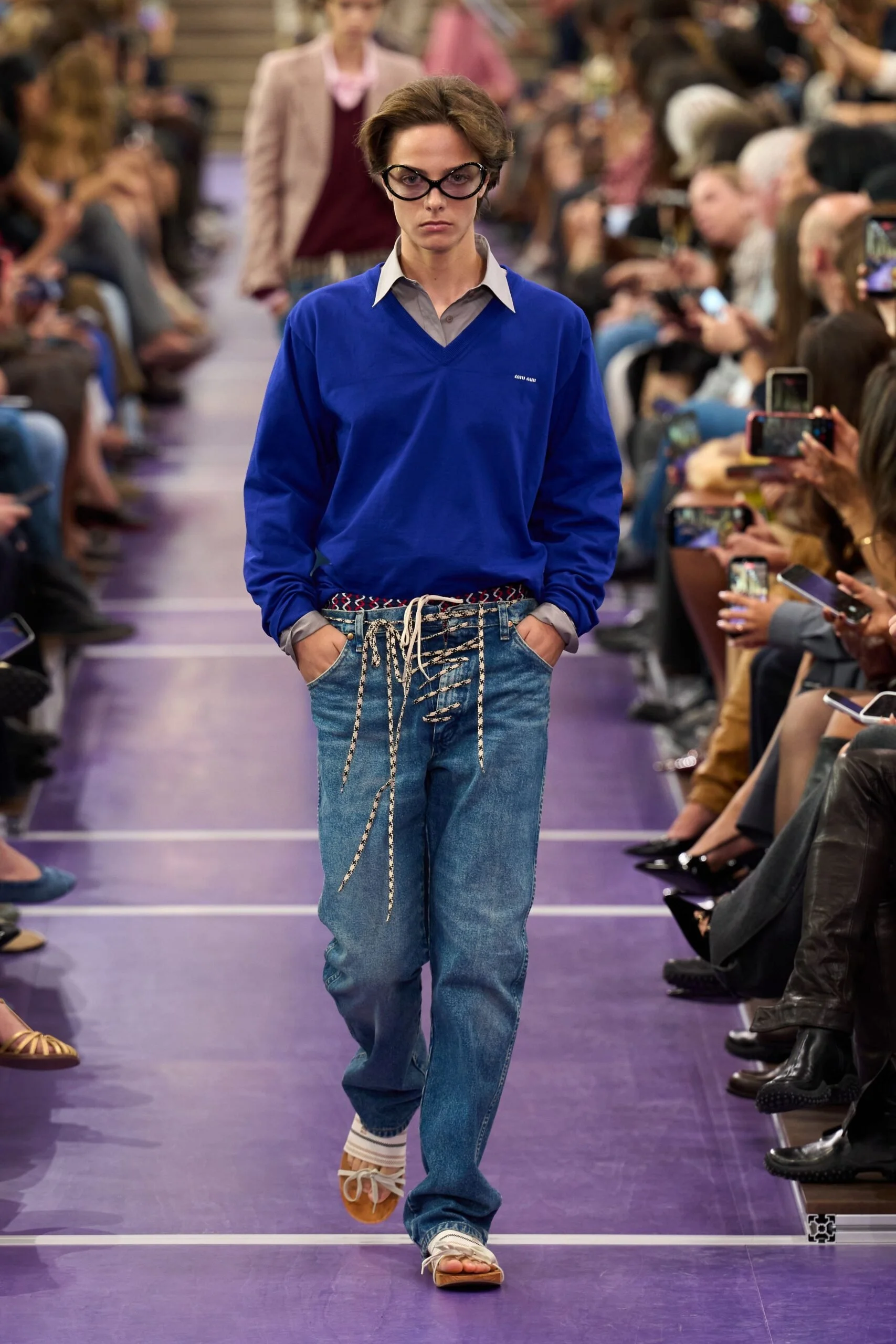 miu-miu-spring-2027-ready-to-wear-look-08-scaled.jpg