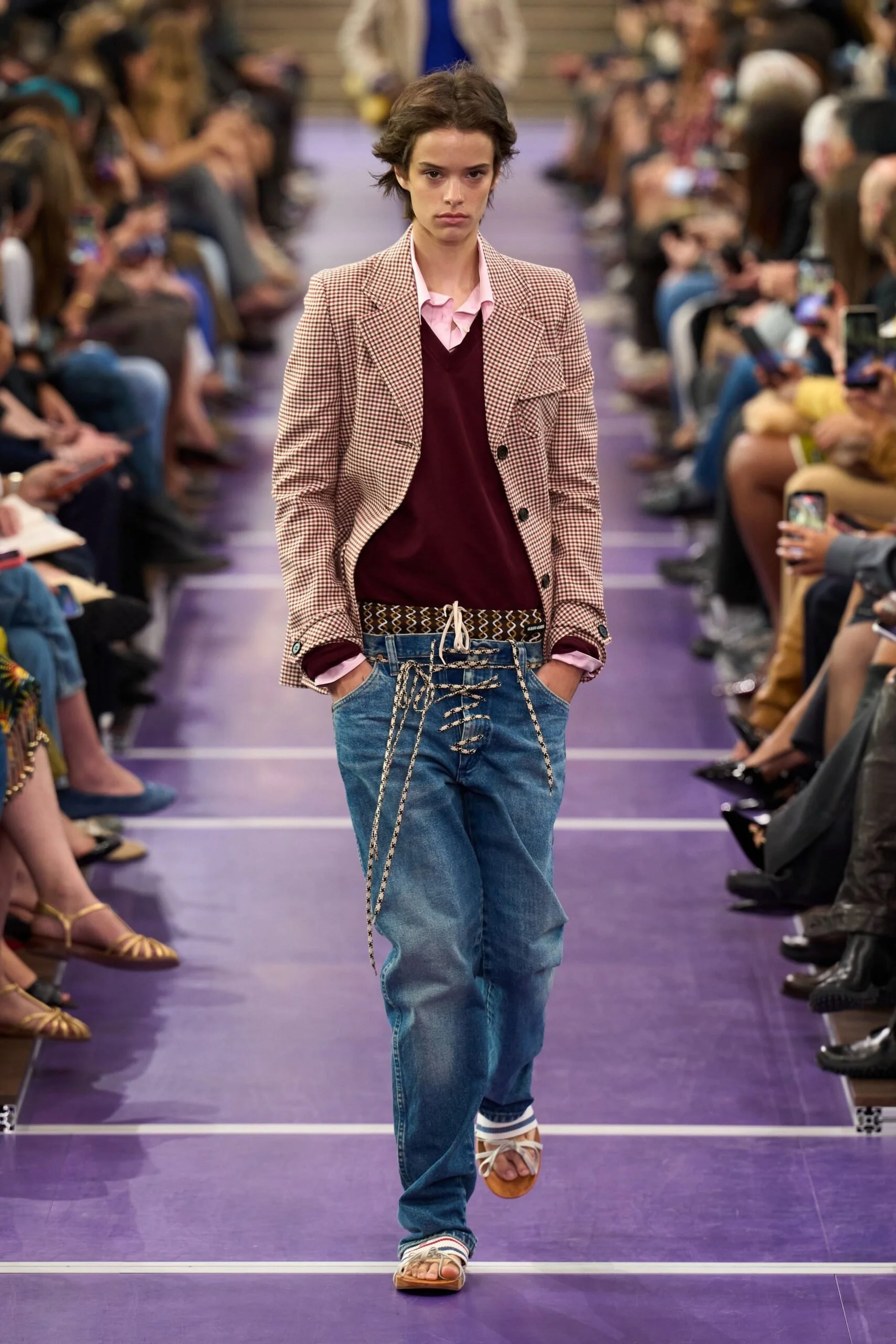 miu-miu-spring-2027-ready-to-wear-look-09-scaled.jpg