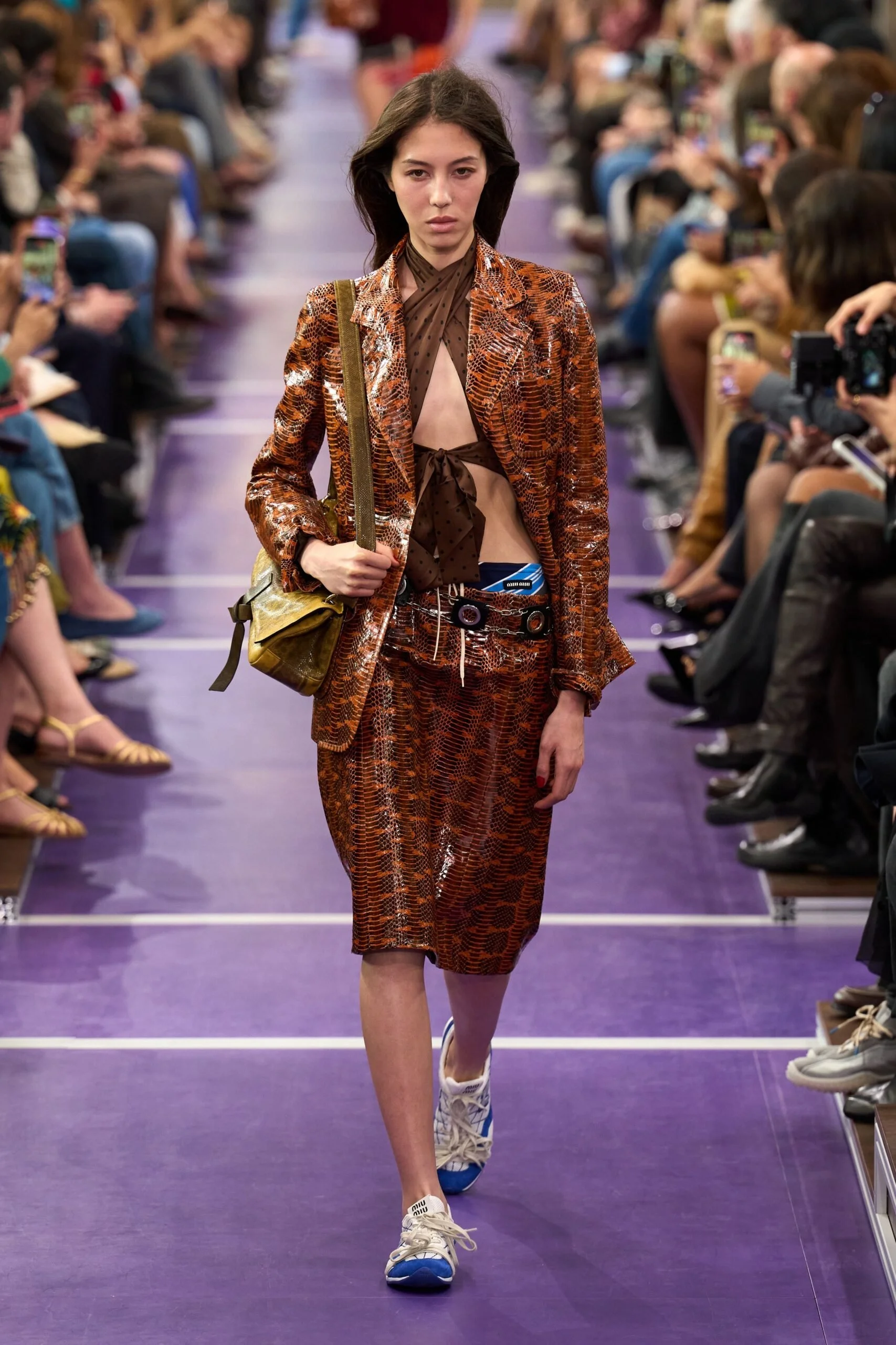 miu-miu-spring-2027-ready-to-wear-look-12-scaled.jpg