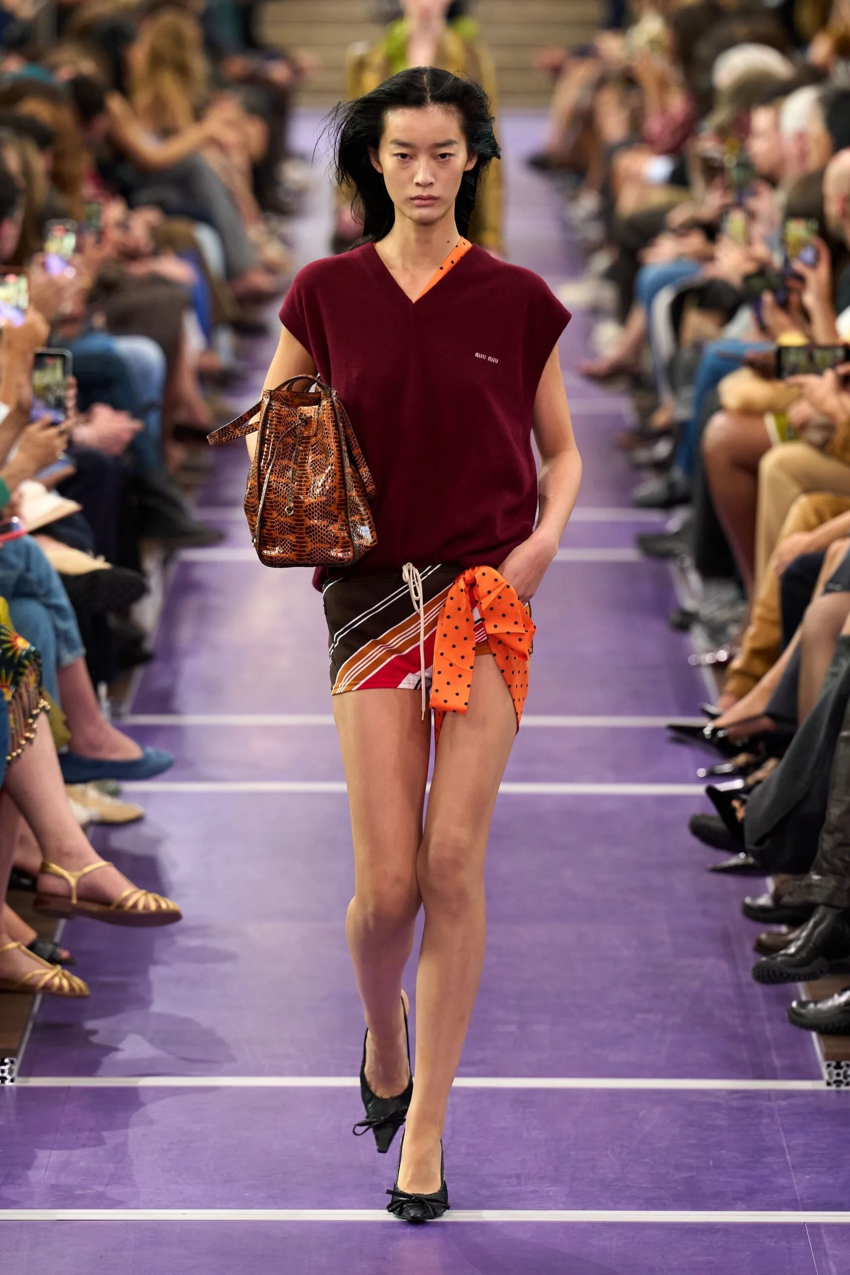 miu-miu-spring-2027-ready-to-wear-look-13-scaled.jpg