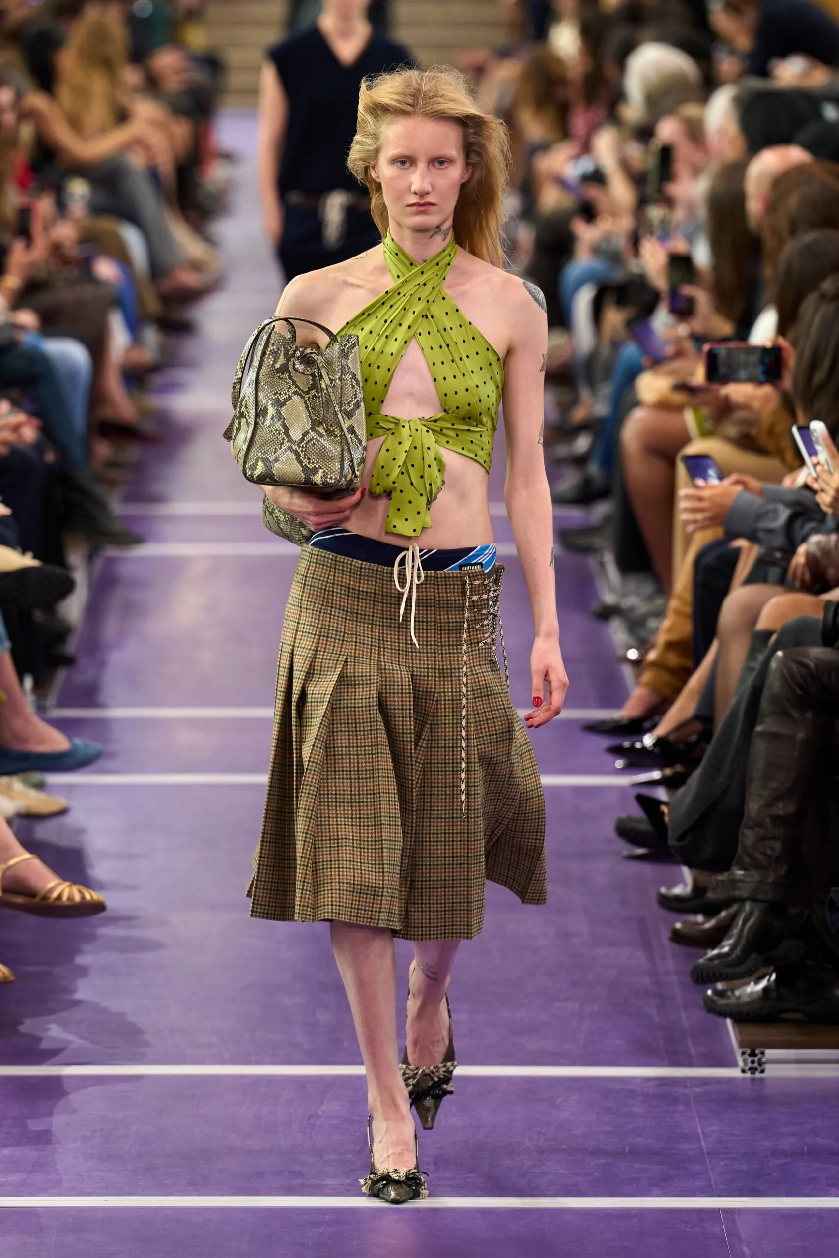 miu-miu-spring-2027-ready-to-wear-look-18-scaled.jpg