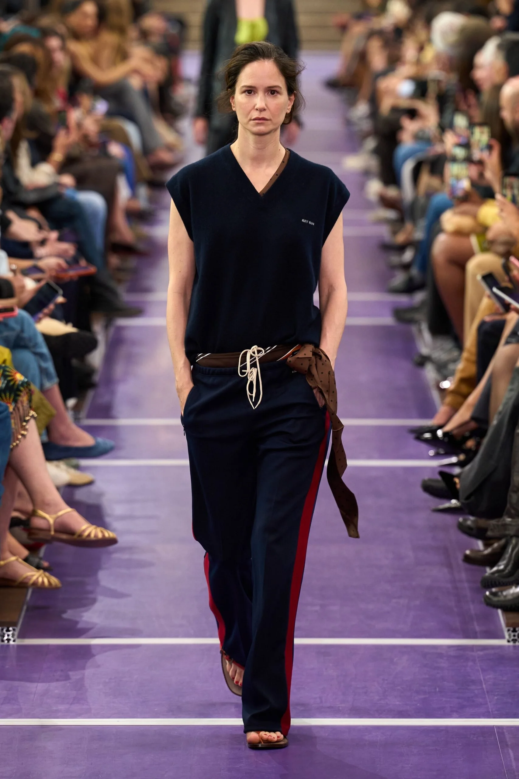 miu-miu-spring-2027-ready-to-wear-look-19-scaled.jpg