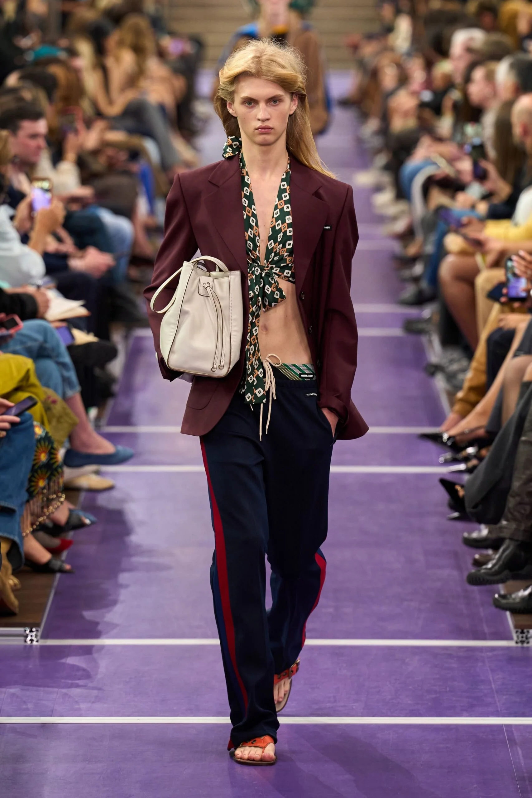 miu-miu-spring-2027-ready-to-wear-look-32-scaled.jpg