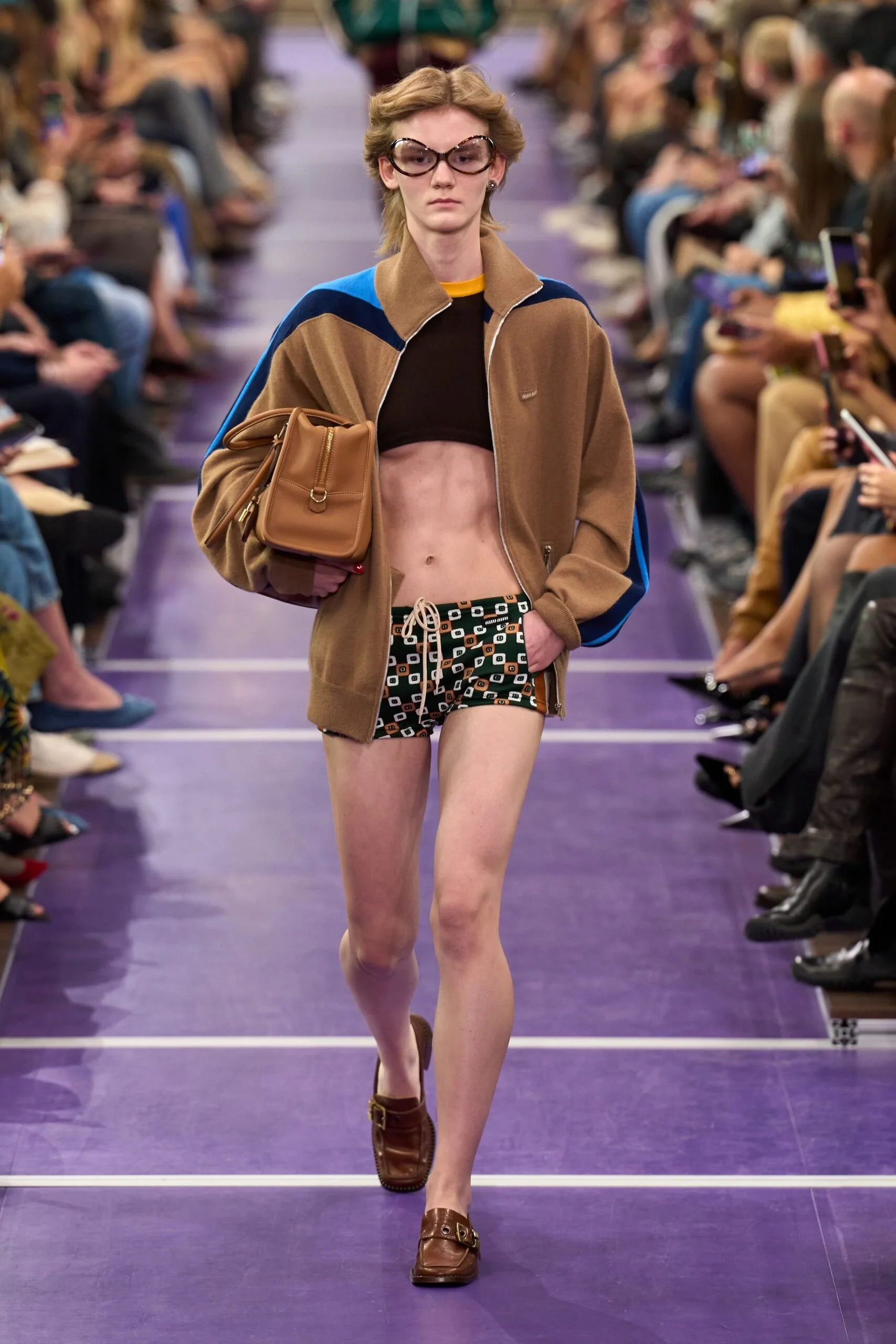 miu-miu-spring-2027-ready-to-wear-look-33-scaled.jpg