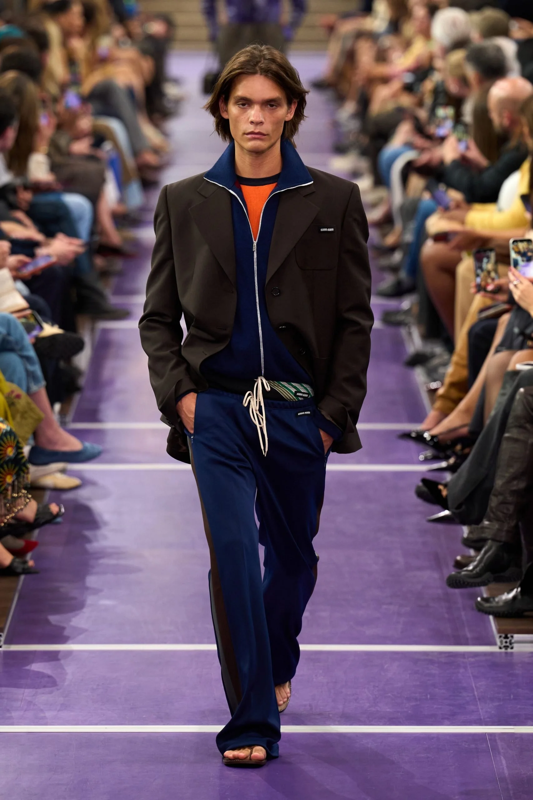 miu-miu-spring-2027-ready-to-wear-look-36-scaled.jpg