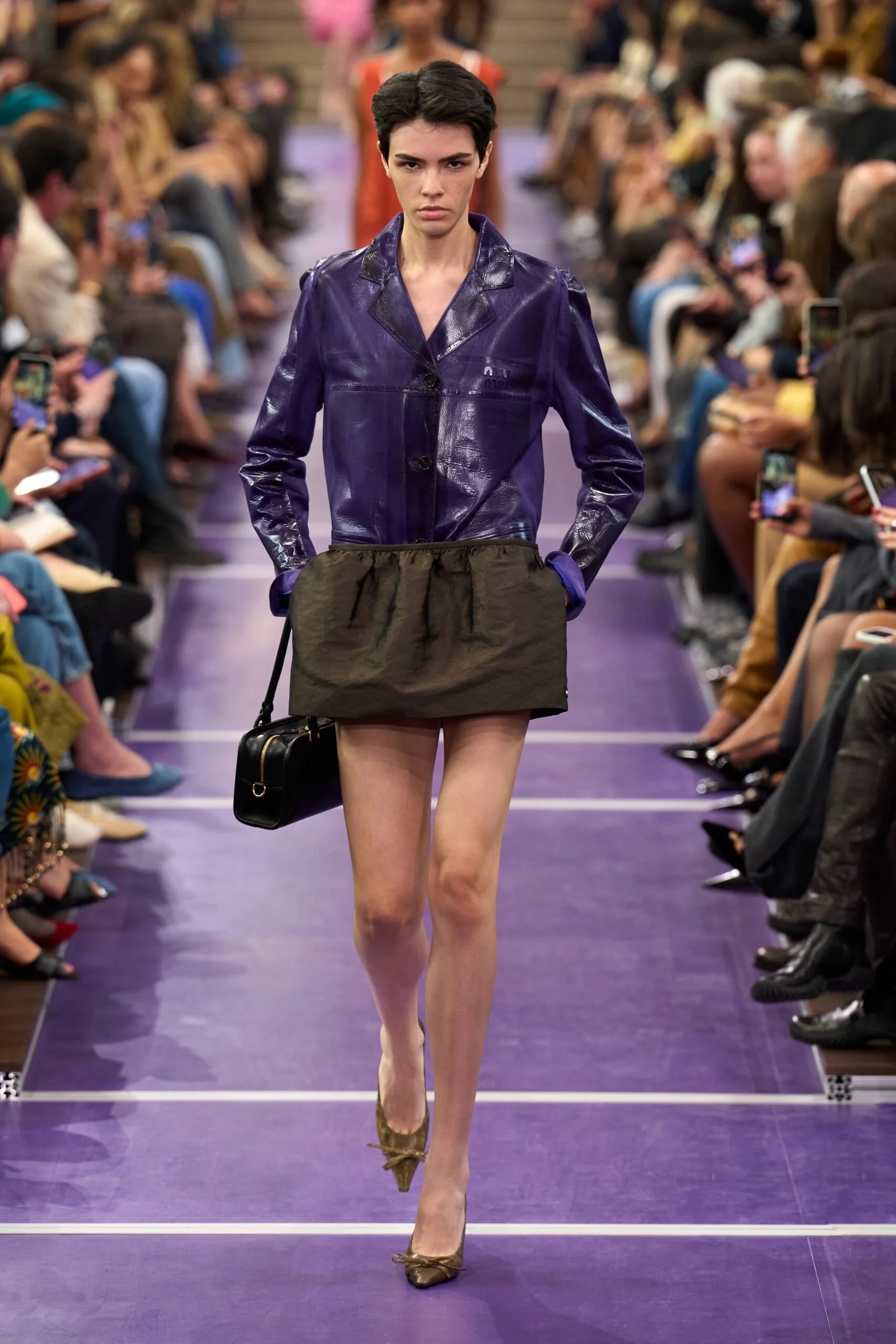 miu-miu-spring-2027-ready-to-wear-look-37-scaled.jpg