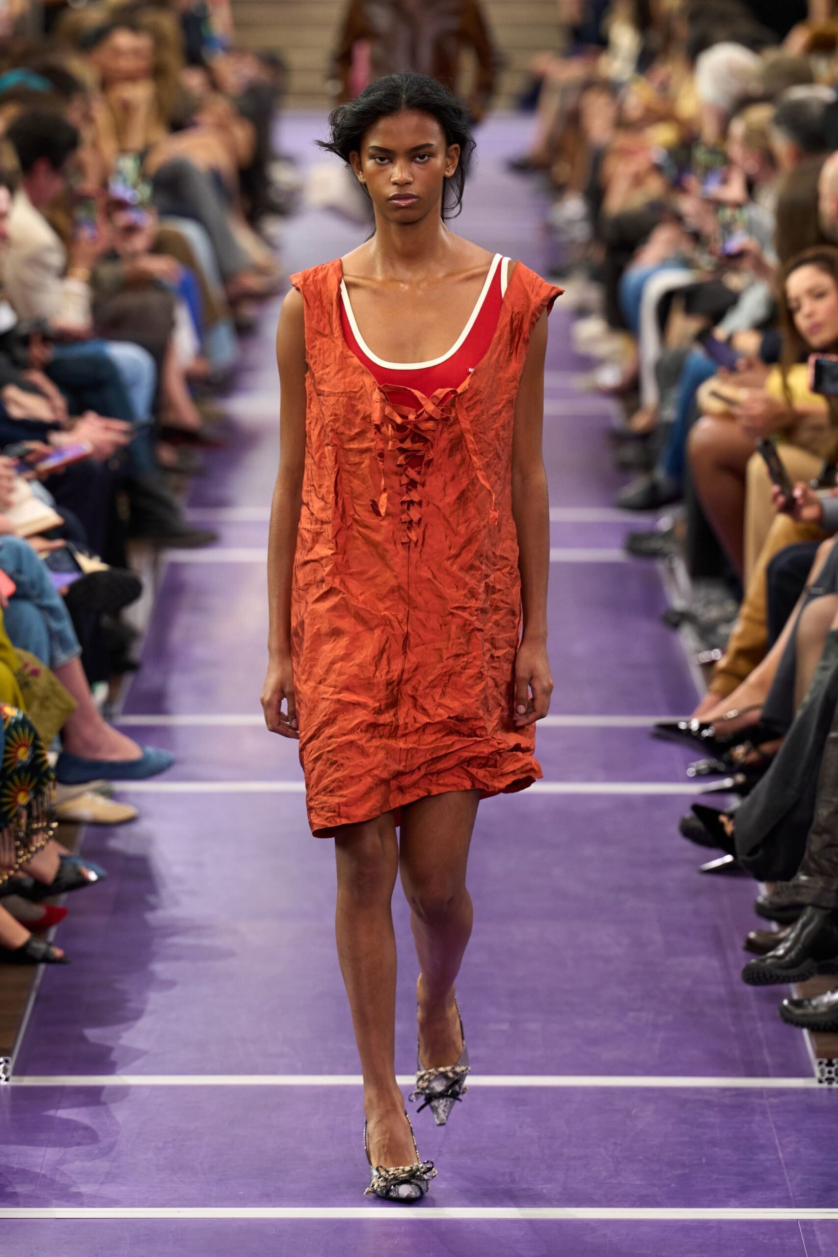 miu-miu-spring-2027-ready-to-wear-look-38-scaled.jpg
