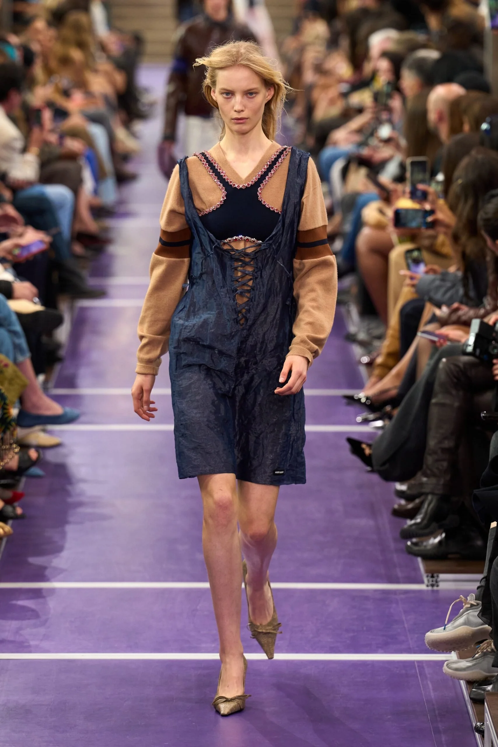 miu-miu-spring-2027-ready-to-wear-look-52-scaled.jpg