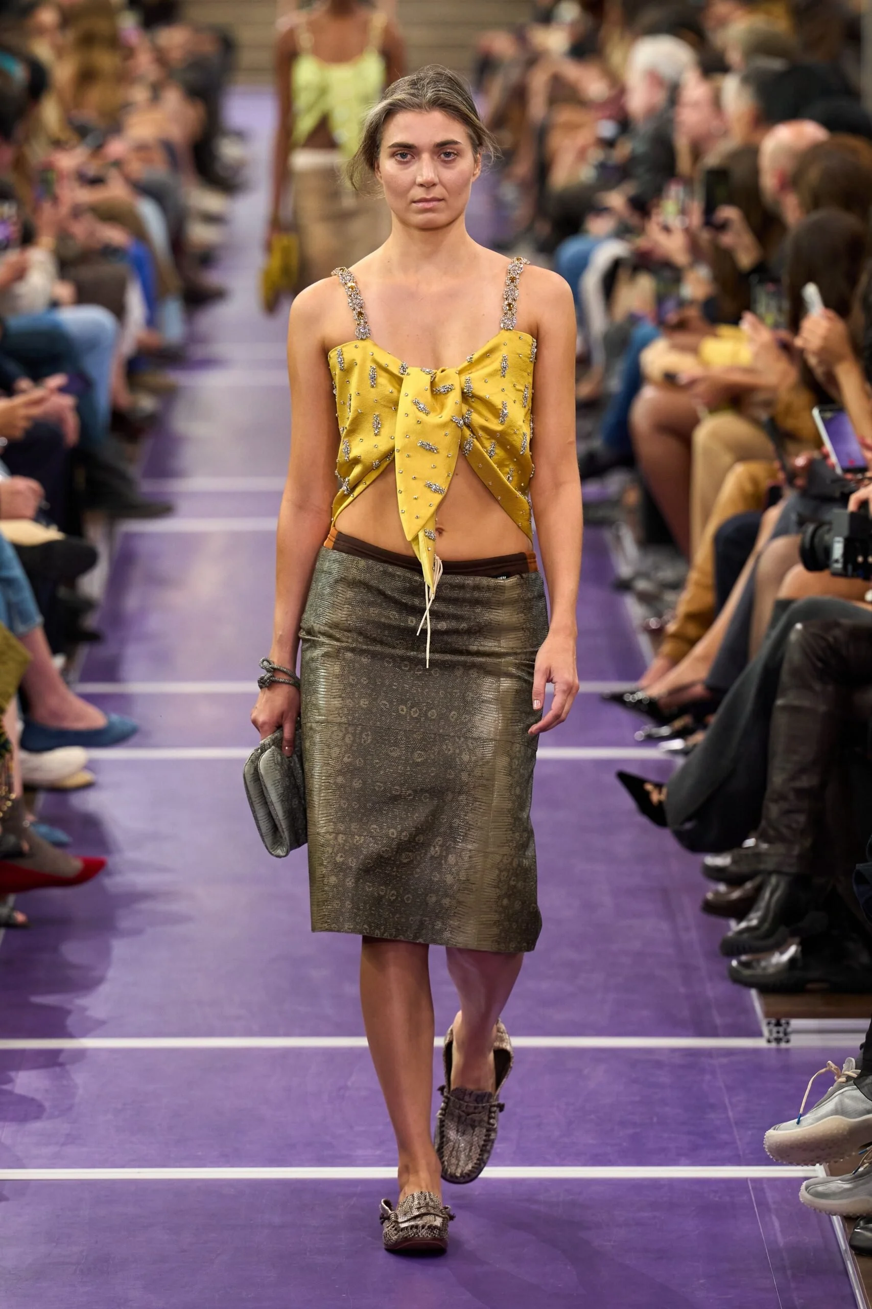 miu-miu-spring-2027-ready-to-wear-look-60-scaled.jpg