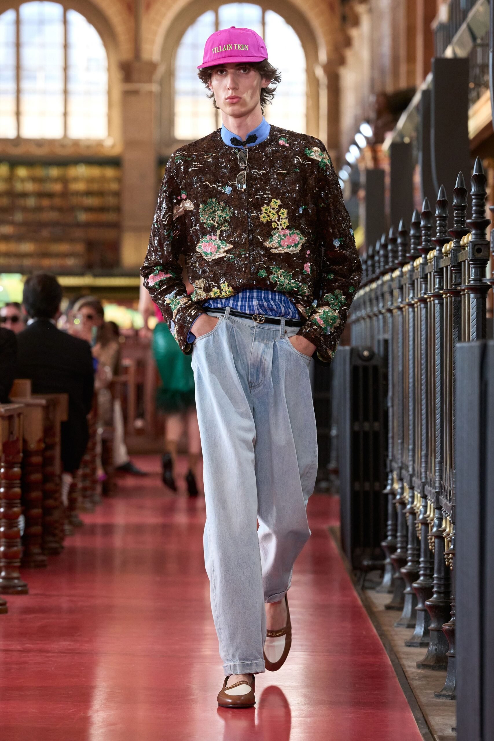 valentino-spring-2027-ready-to-wear-look-17-scaled.jpg