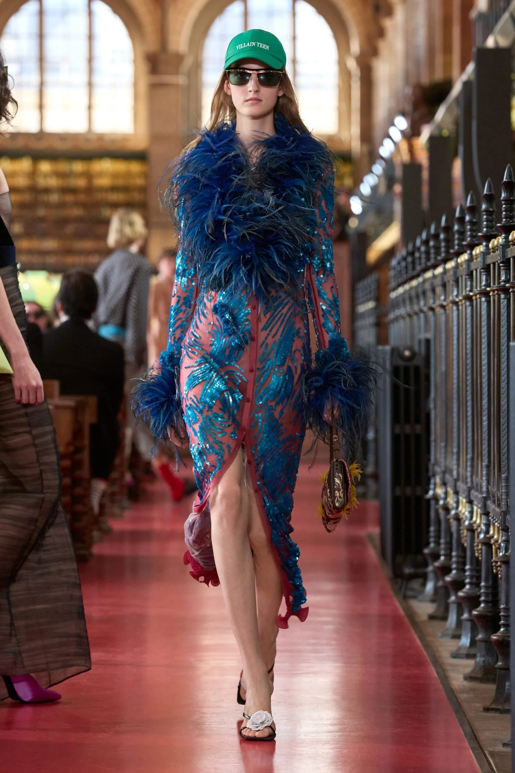 valentino-spring-2027-ready-to-wear-look-36-scaled.jpg