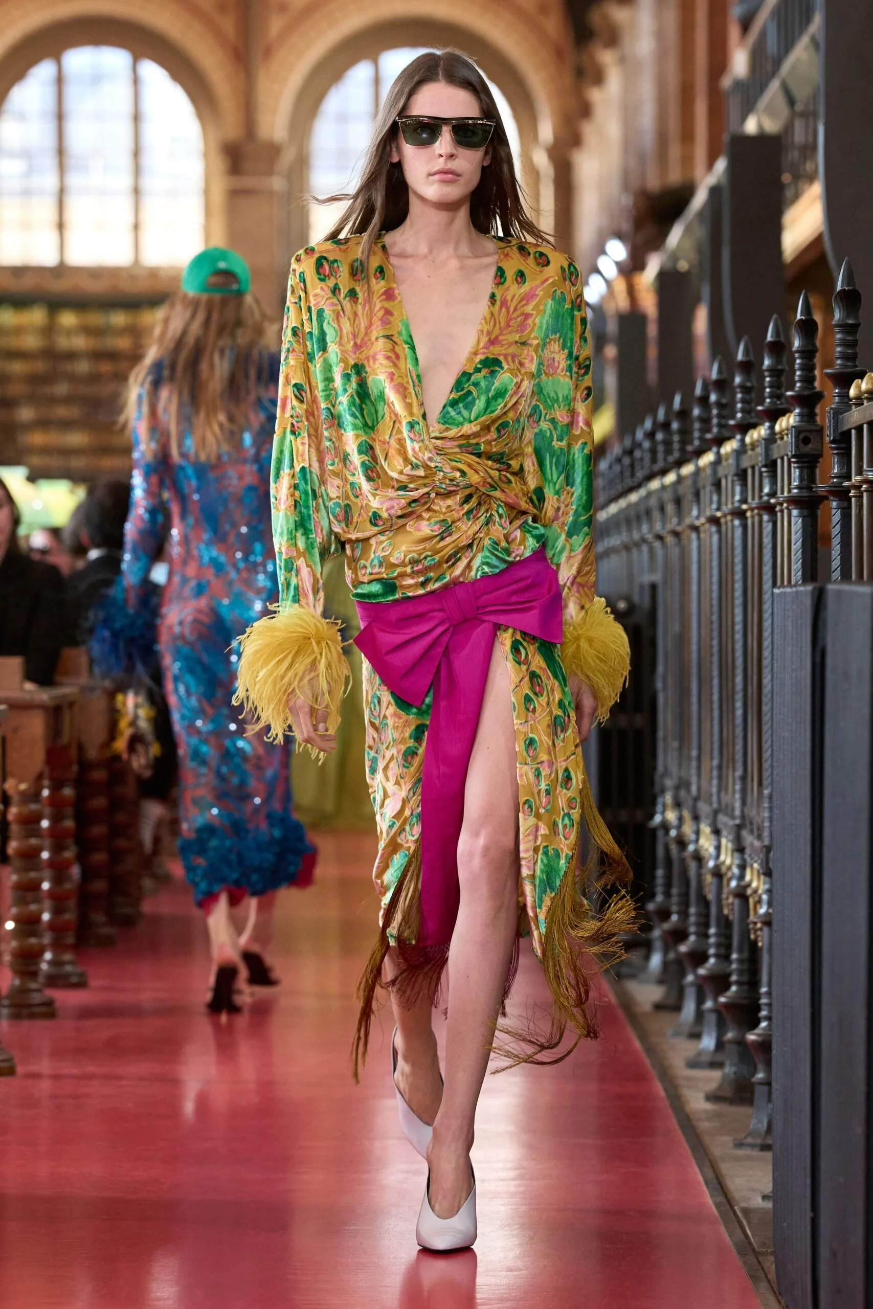valentino-spring-2027-ready-to-wear-look-41-scaled.jpg