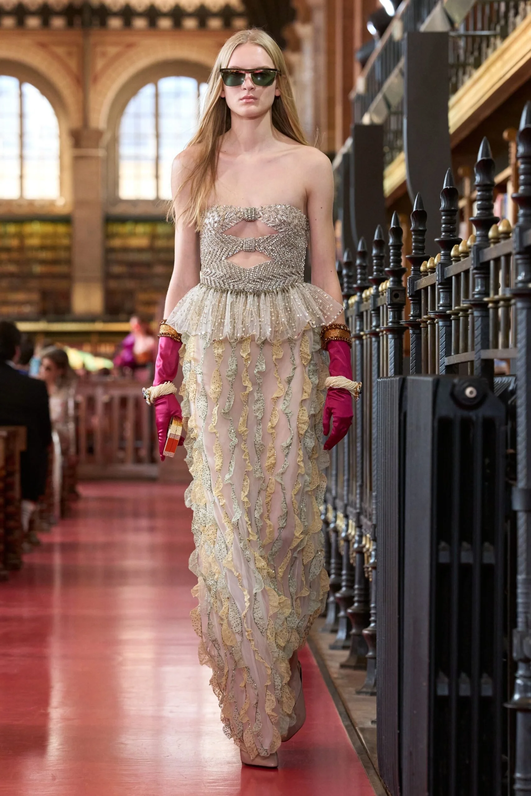 valentino-spring-2027-ready-to-wear-look-66-scaled.jpg
