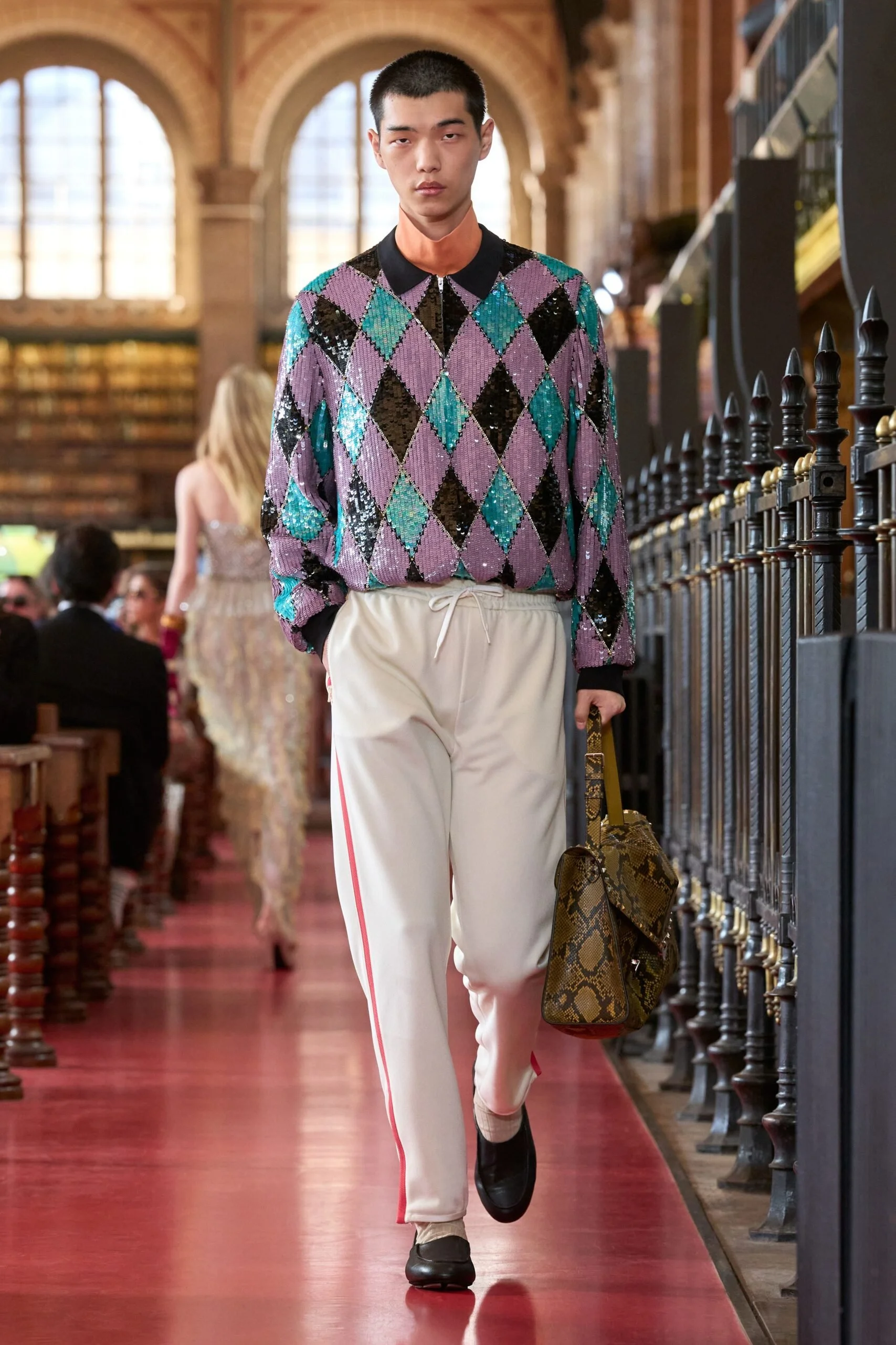 valentino-spring-2027-ready-to-wear-look-73-scaled.jpg