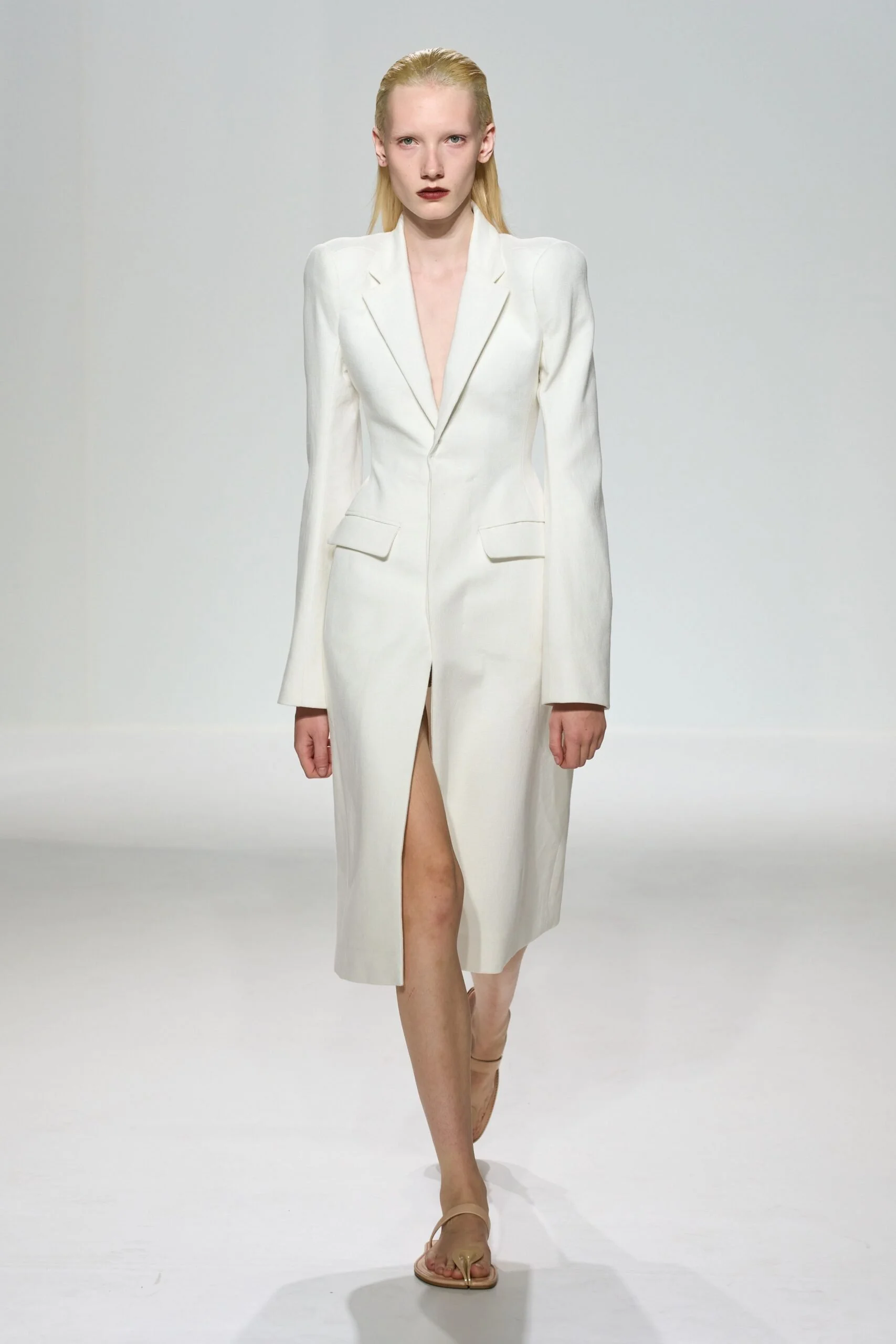 jean-paul-gaultier-spring-2027-ready-to-wear-look-03-scaled.jpg