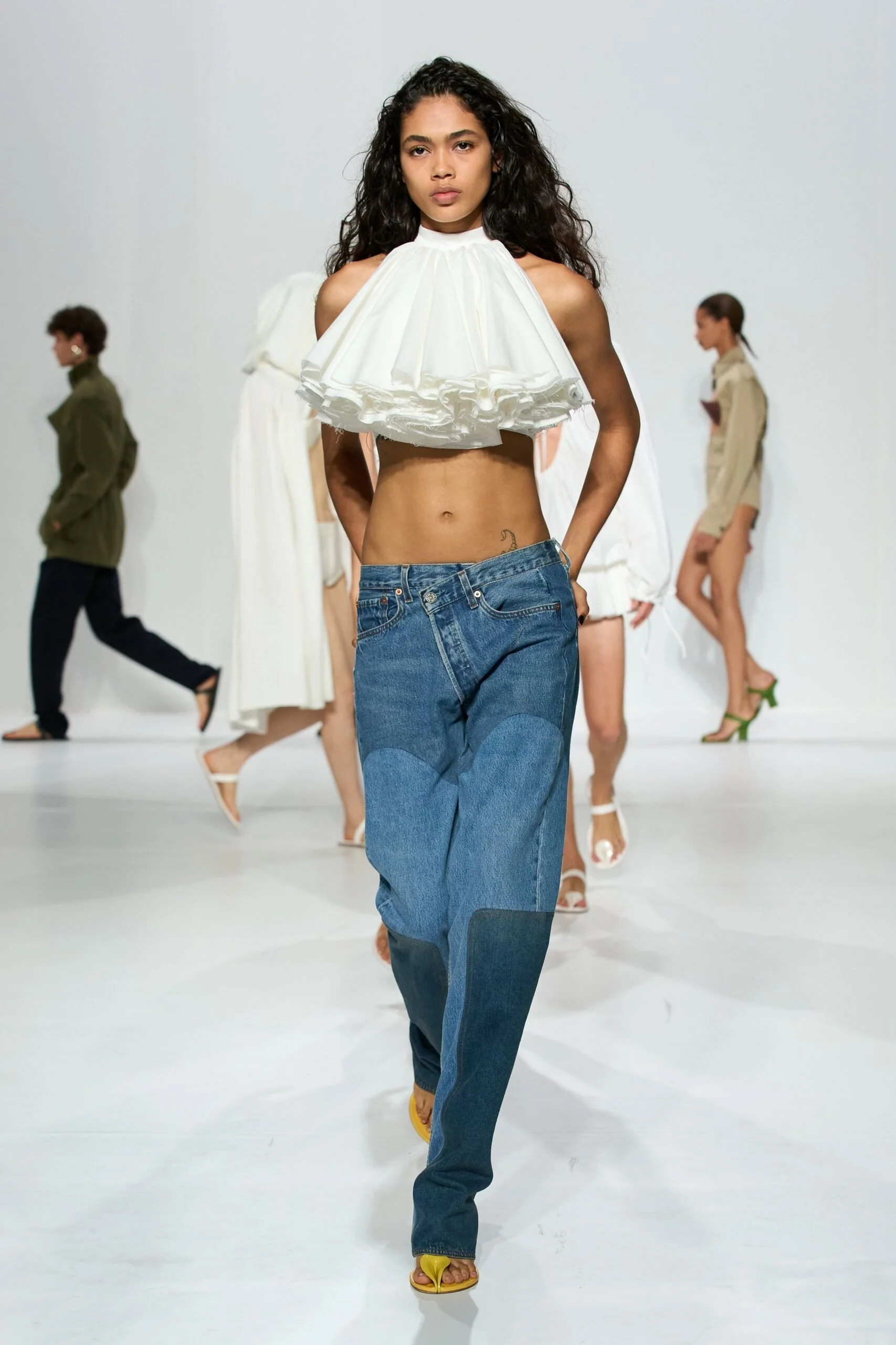 jean-paul-gaultier-spring-2027-ready-to-wear-look-09-scaled.jpg