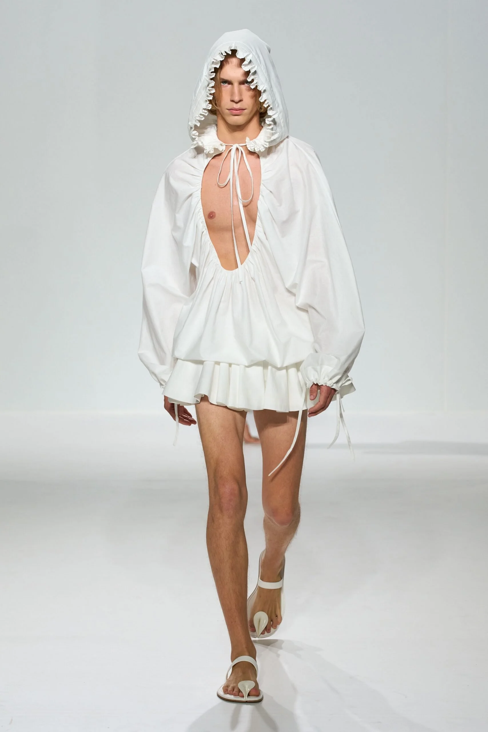 jean-paul-gaultier-spring-2027-ready-to-wear-look-11-scaled.jpg