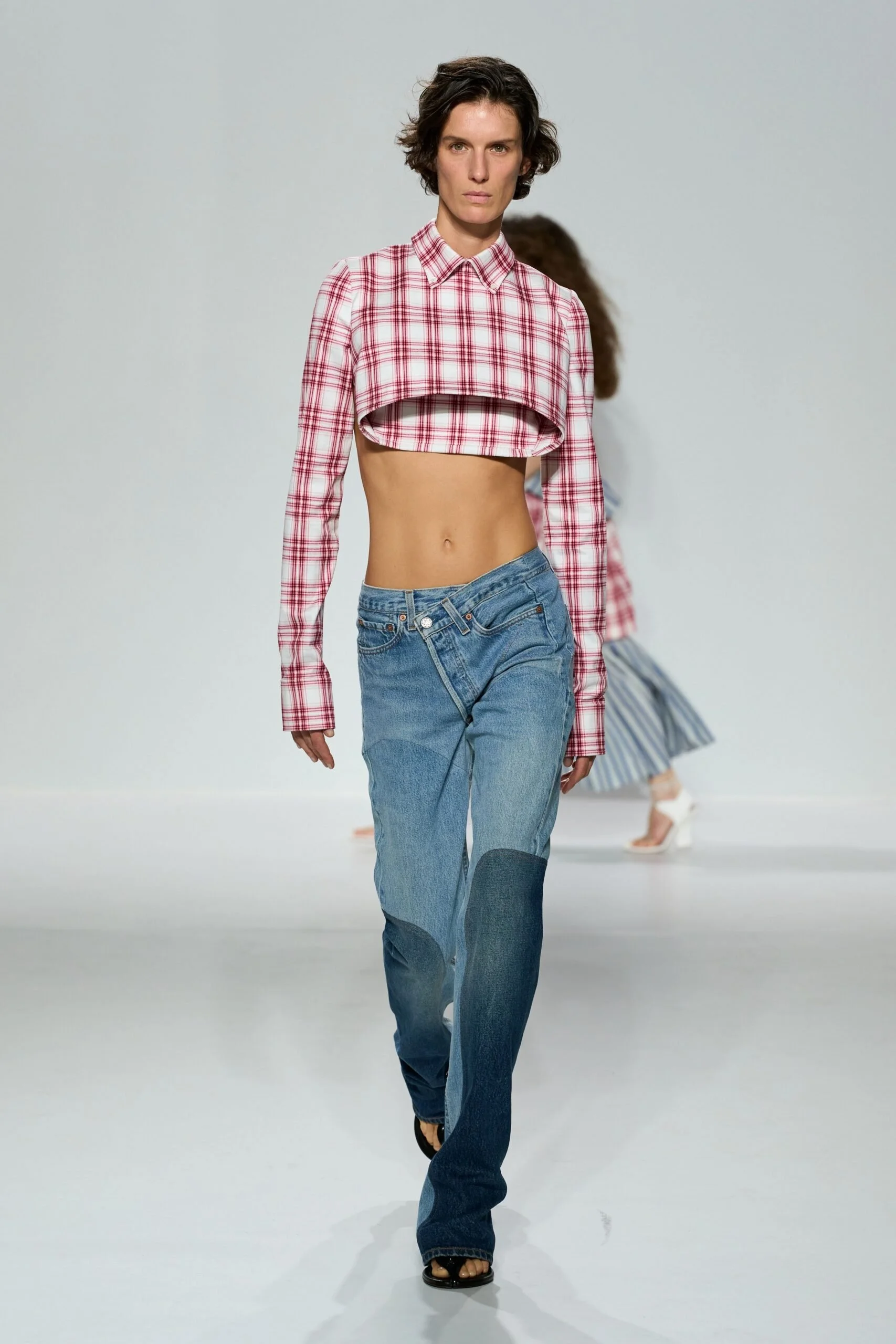 jean-paul-gaultier-spring-2027-ready-to-wear-look-33-scaled.jpg